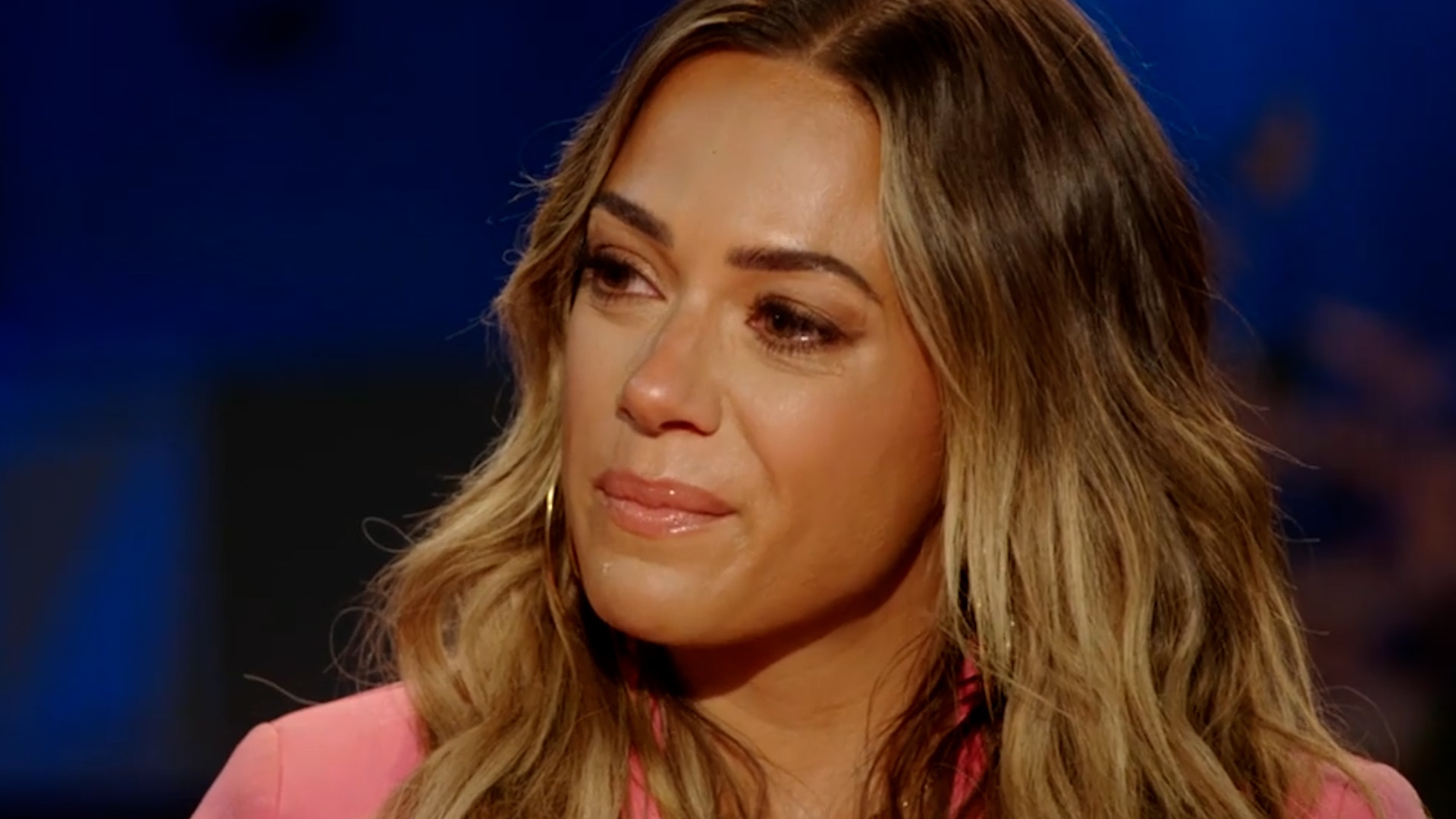Watch Access Hollywood Highlight Jana Kramer Claims ExHusband Mike