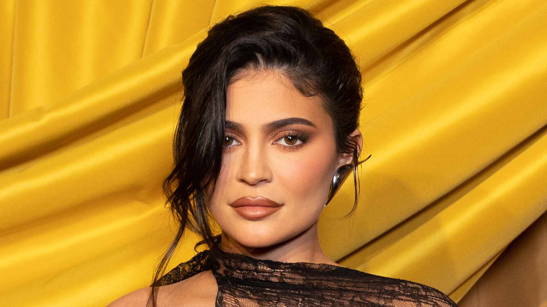 Watch Access Hollywood Highlight Kylie Jenner Regrets Sharing ‘too Much On Social Media ‘my 8404