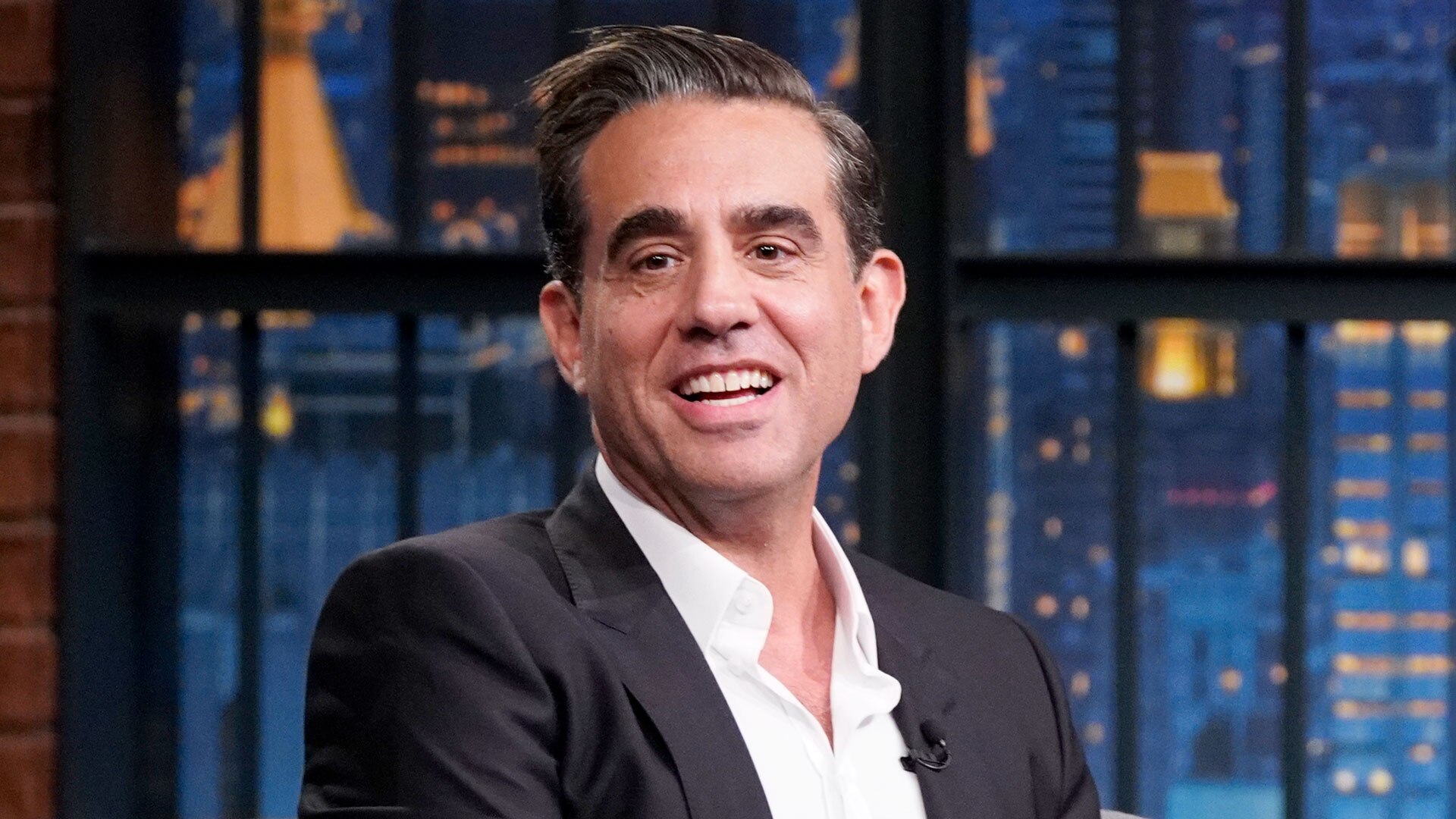 Watch Late Night With Seth Meyers Highlight Fans Constantly Stop Bobby Cannavale In The Street