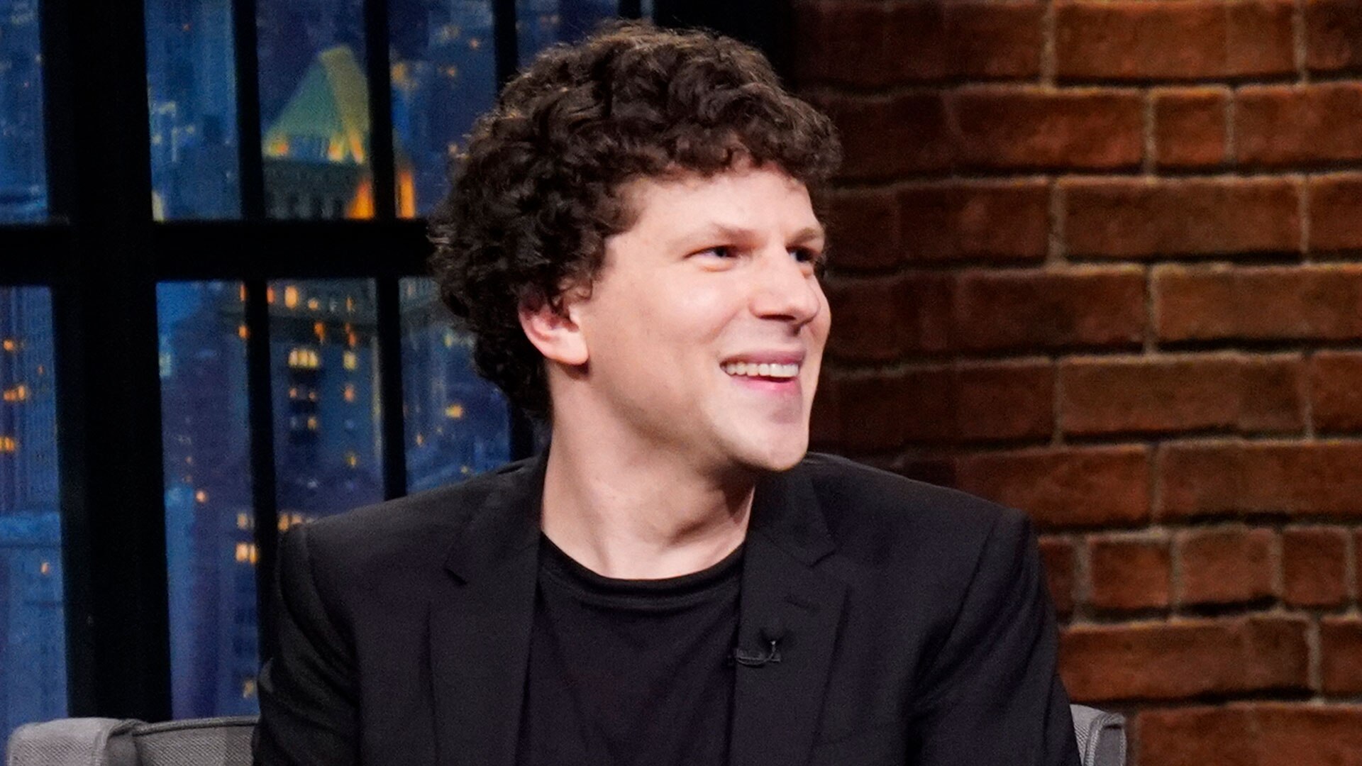 Watch Late Night With Seth Meyers Highlight Jesse Eisenberg Will Spend The Holidays At An 