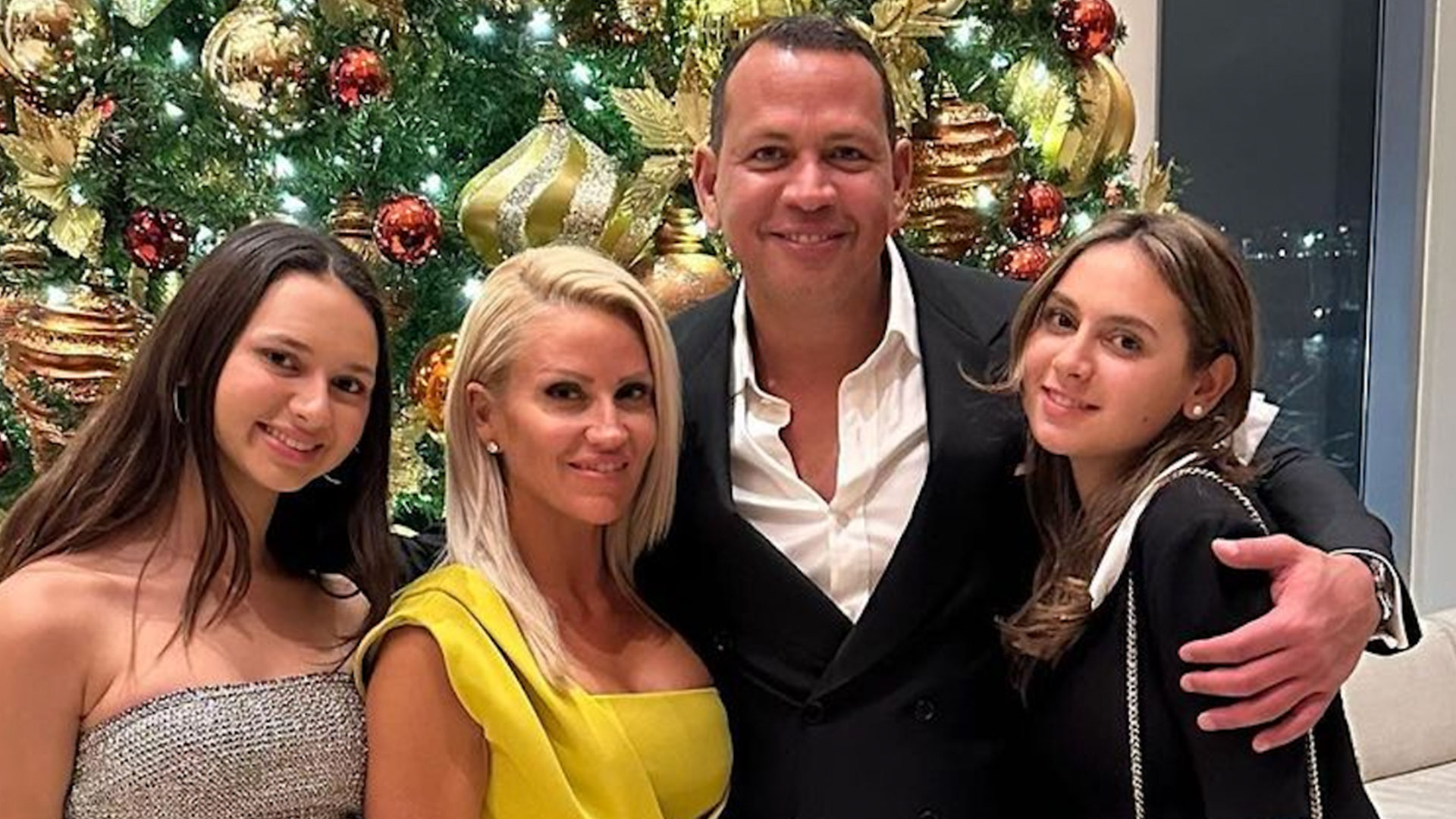 Alex Rodriguez Goes Instagram Official With Girlfriend Jac Cordeiro