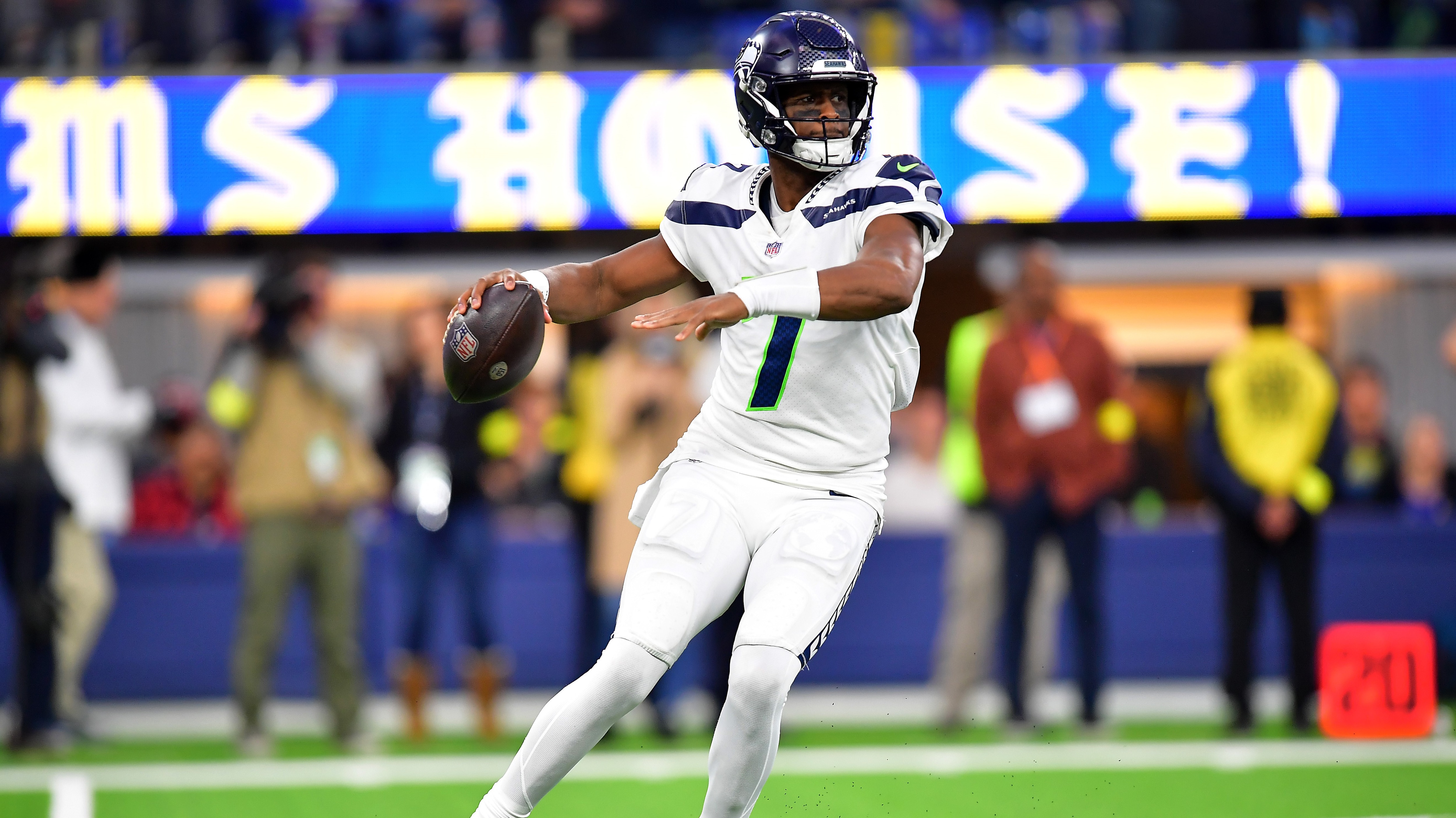 Watch Chris Simms Unbuttoned Clip: Week 16 preview: Seahawks vs