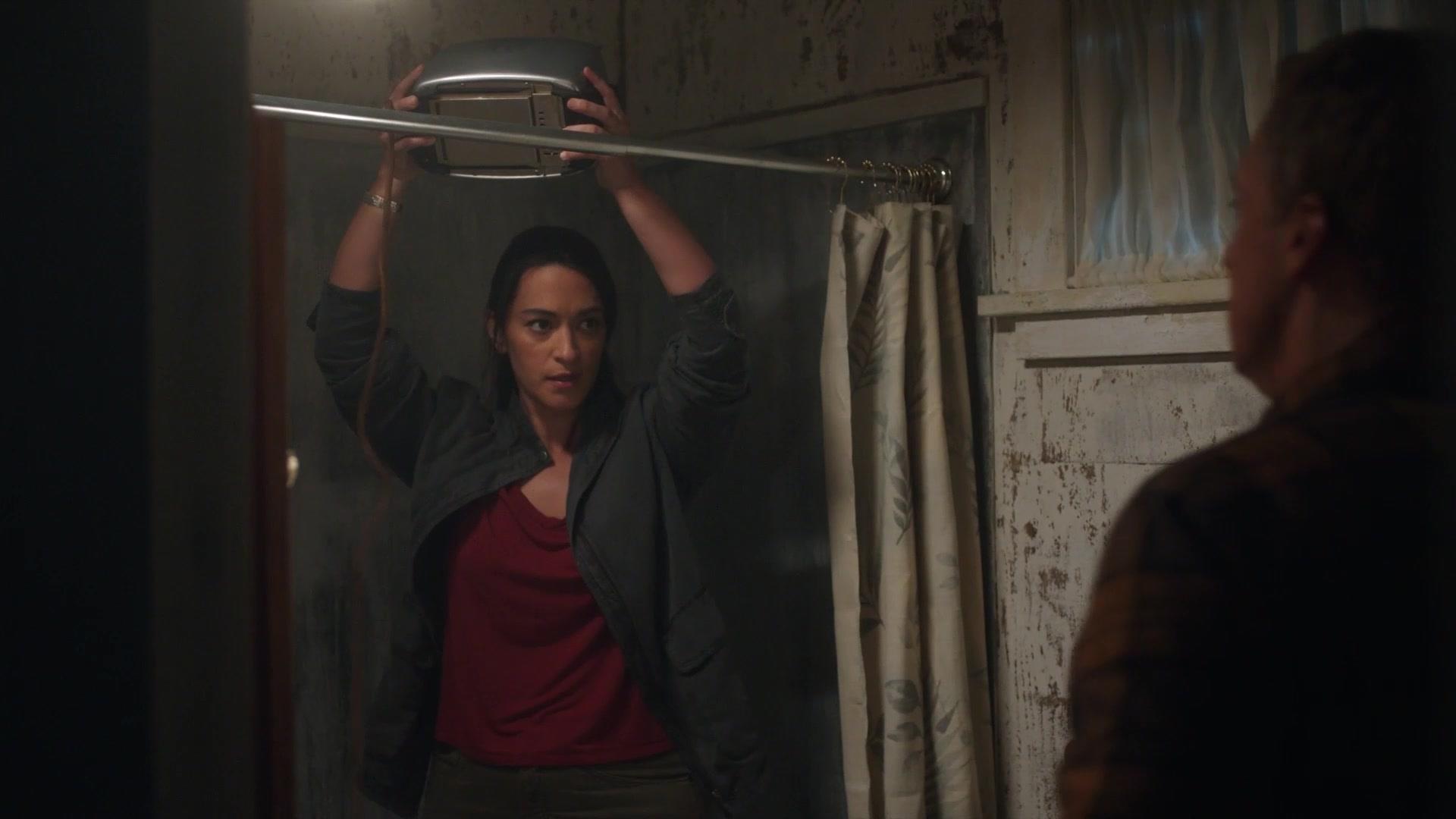 Watch Resident Alien Highlight Asta Forces Harry to Save Humanity with