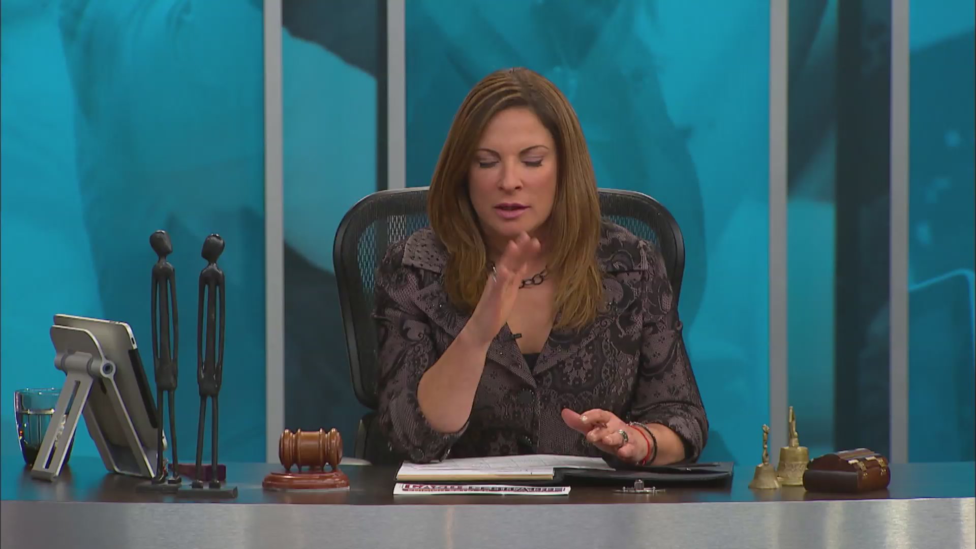 Watch Caso Cerrado Los Clásicos Episode Caso Cerrado La Convención de la Haya
