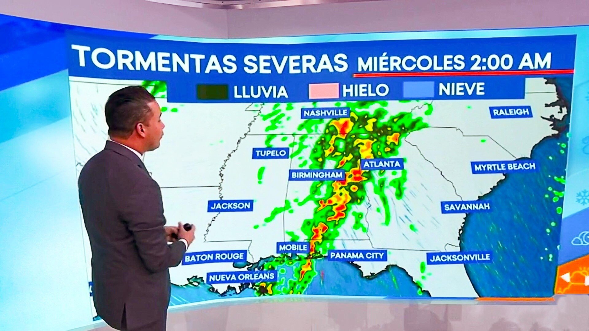 Watch Hoy Día Highlight Louisiana y Mississippi están bajo amenaza de