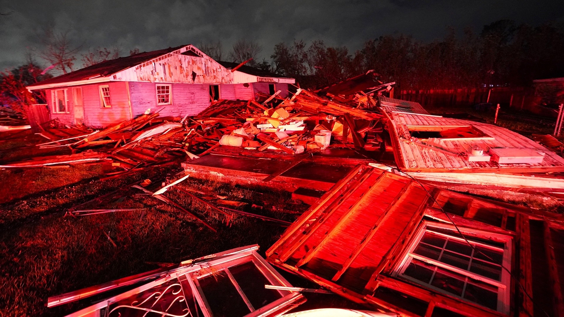 Watch TODAY Excerpt Deadly tornado touches down in Louisiana leaving