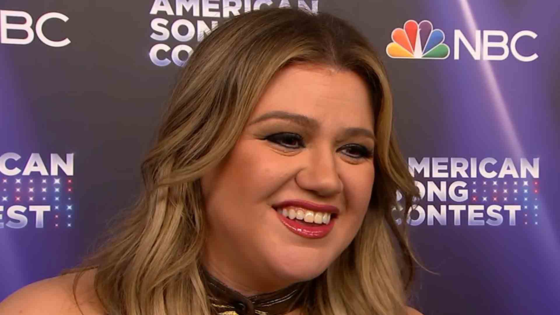 Watch Access Hollywood Highlight Kelly Clarkson Reveals Her
