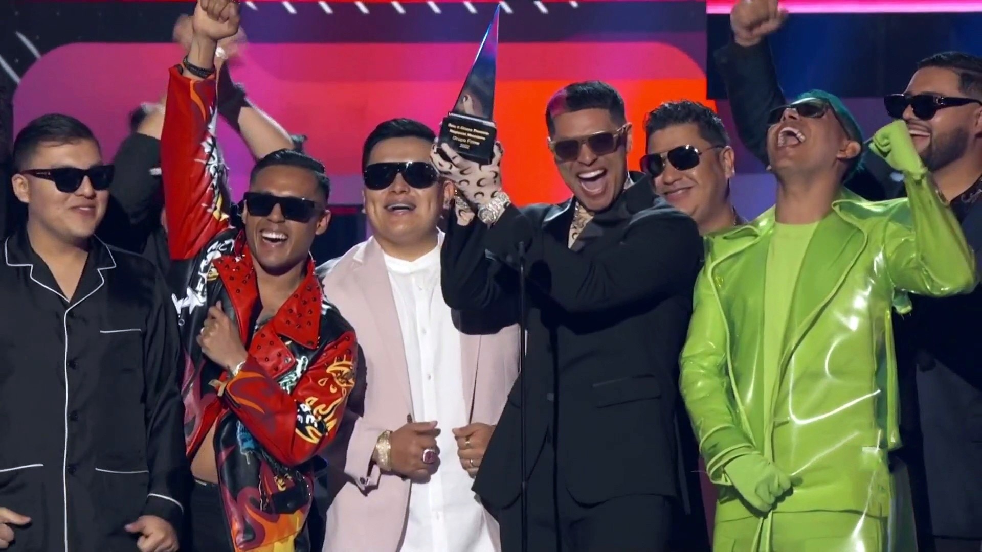 Watch Latin American Music Awards Highlight Grupo Firme gana Dúo o