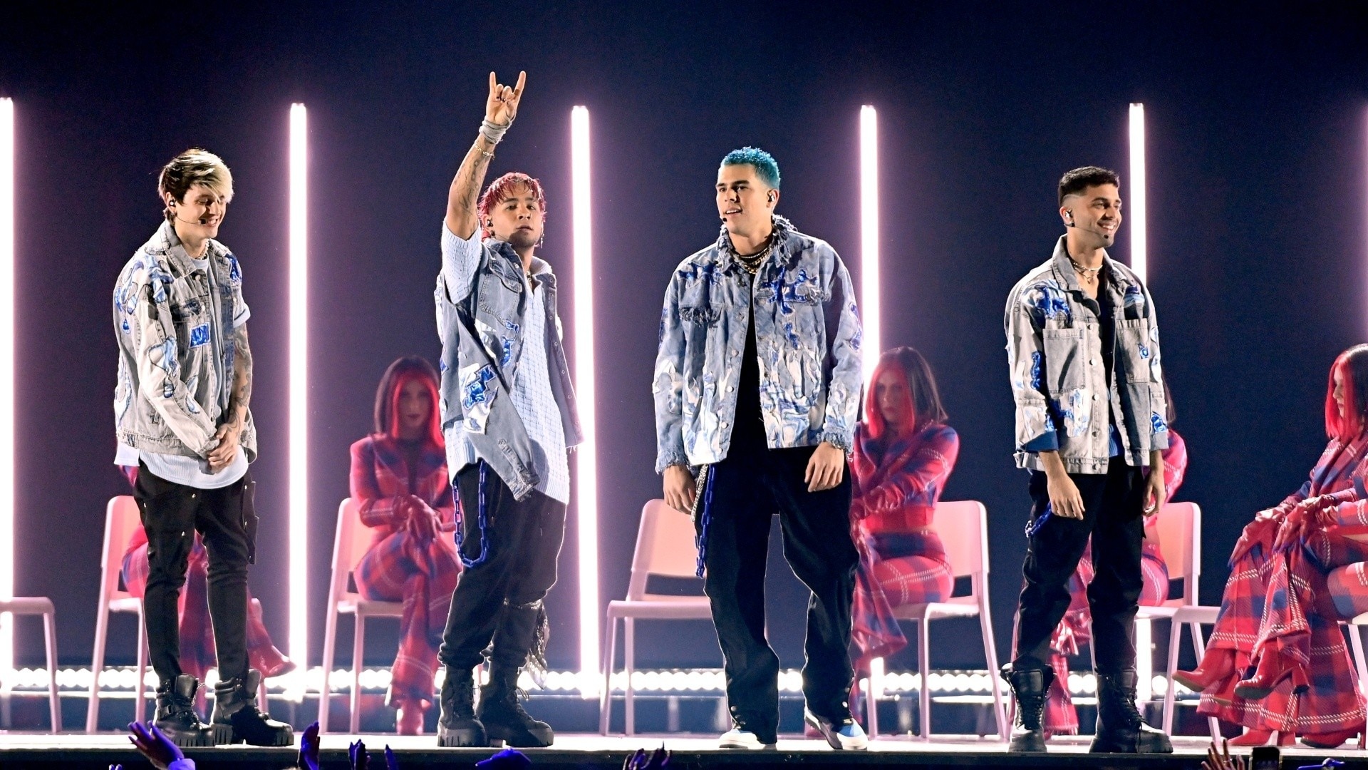 Watch Latin American Music Awards Highlight CNCO canta 'La Equivocada