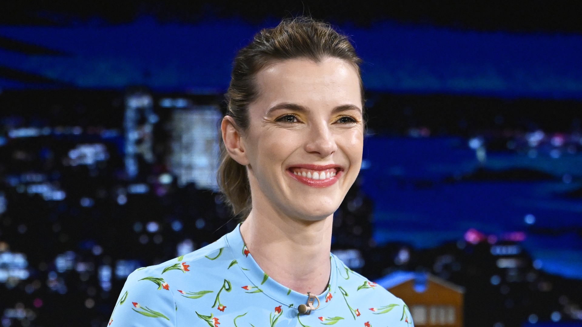 Betty Gilpin on The Tonight Show Starring Jimmy Fallon