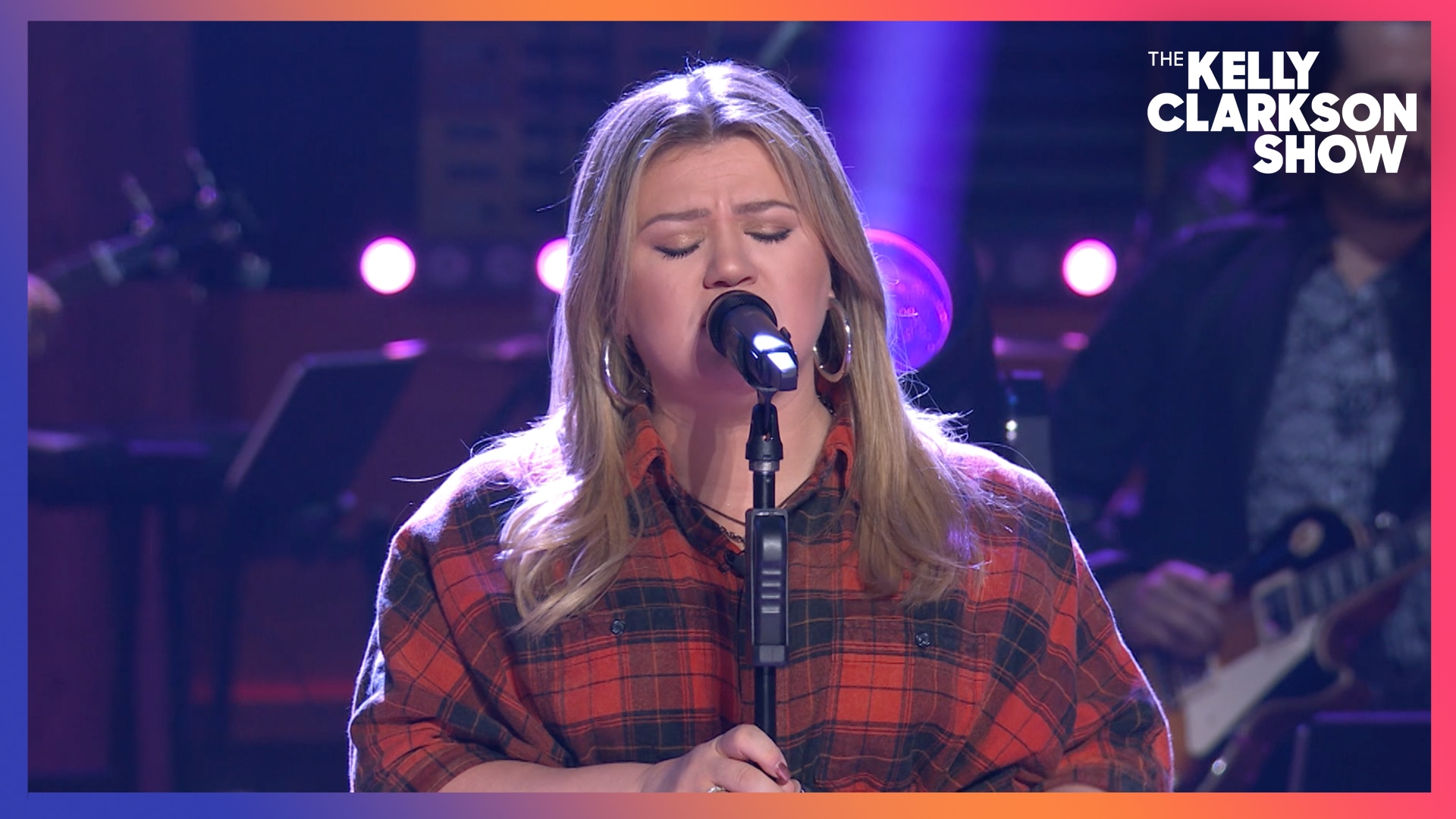 Watch The Kelly Clarkson Show Official Website Highlight Kelly Clarkson Covers No Roots By