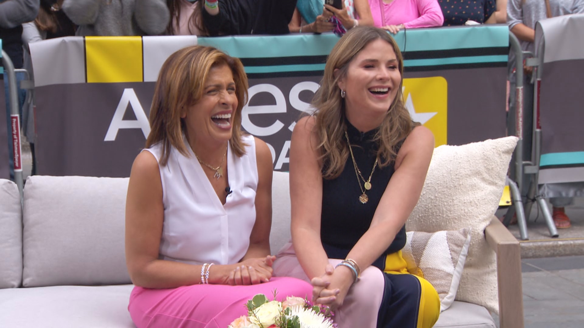 Watch Access Hollywood Highlight Hoda Kotb And Jenna Bush Hager Spill(02)