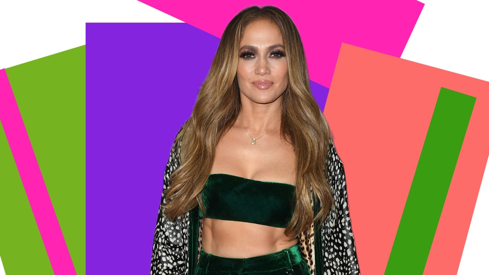 Watch En Casa Con Telemundo Highlight Jennifer Lopez Presumió Su Escultural Figura Con Un 8931