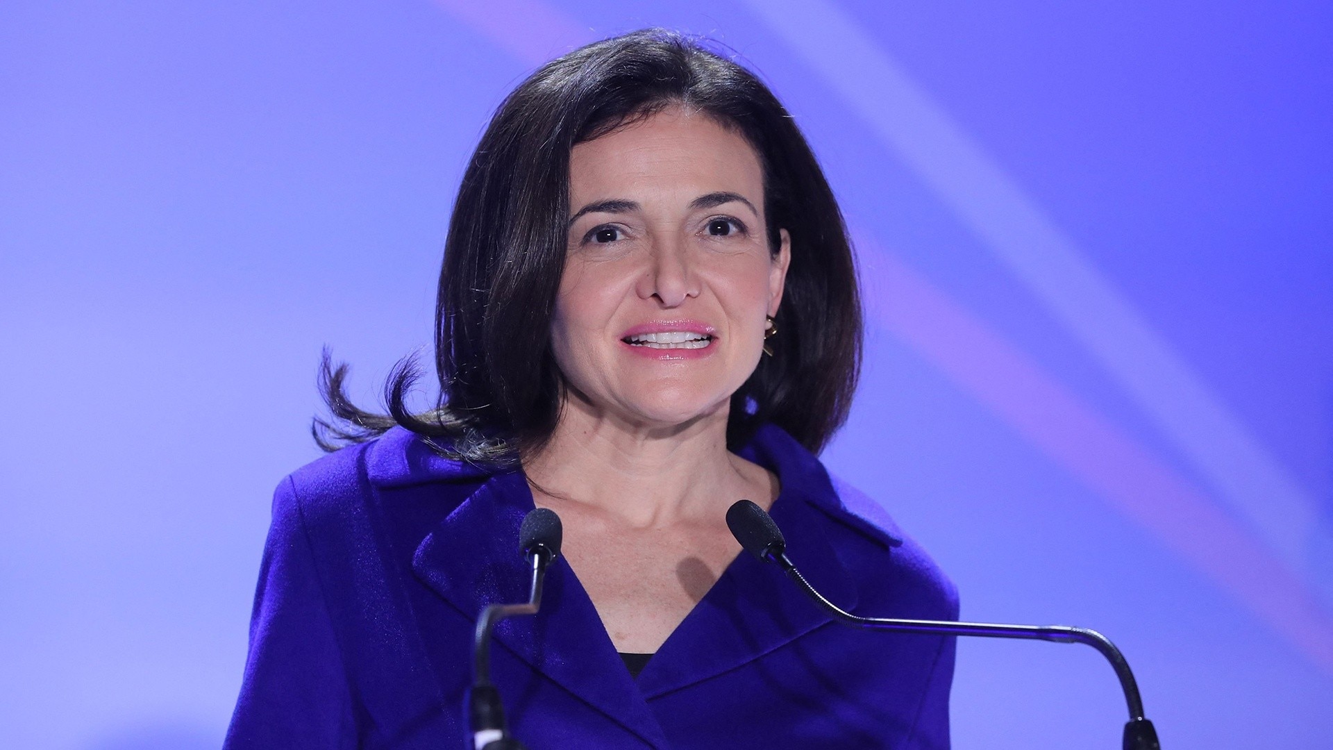 Watch TODAY Excerpt Sheryl Sandberg steps down as COO from Facebook’s