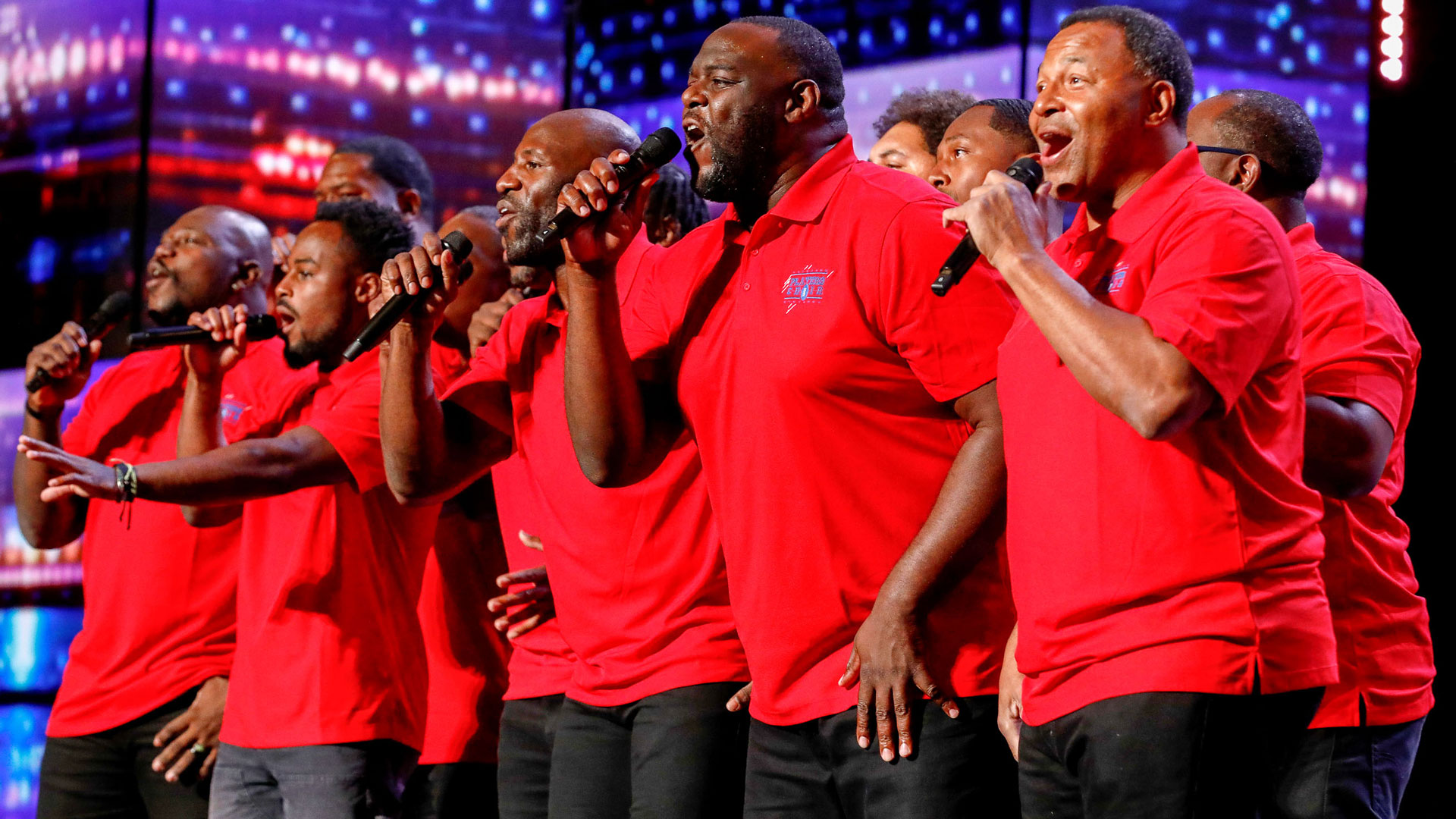 Watch America's Got Talent Highlight NFL Players Team Up to Audition