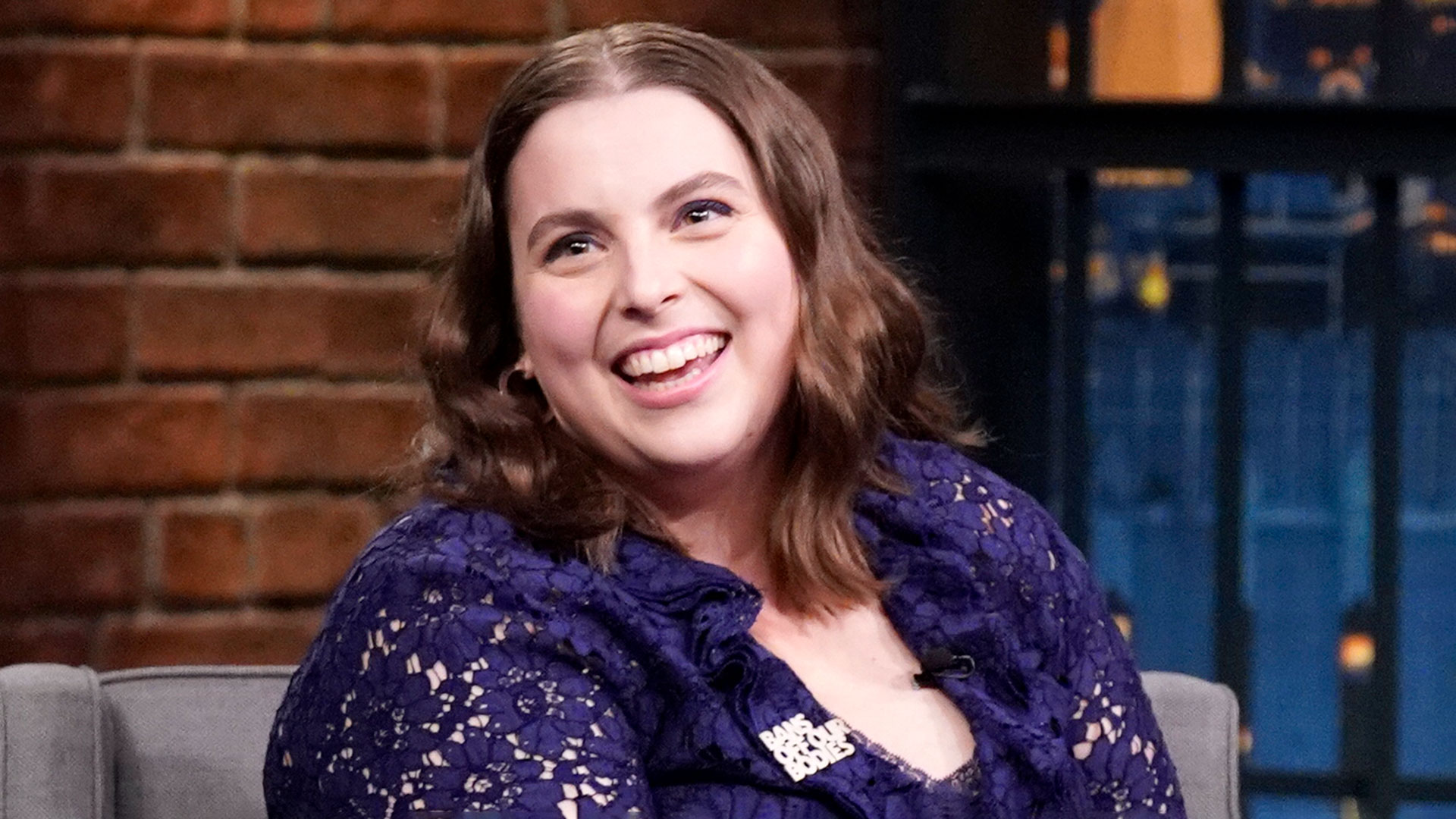Watch Late Night with Seth Meyers Highlight Beanie Feldstein on