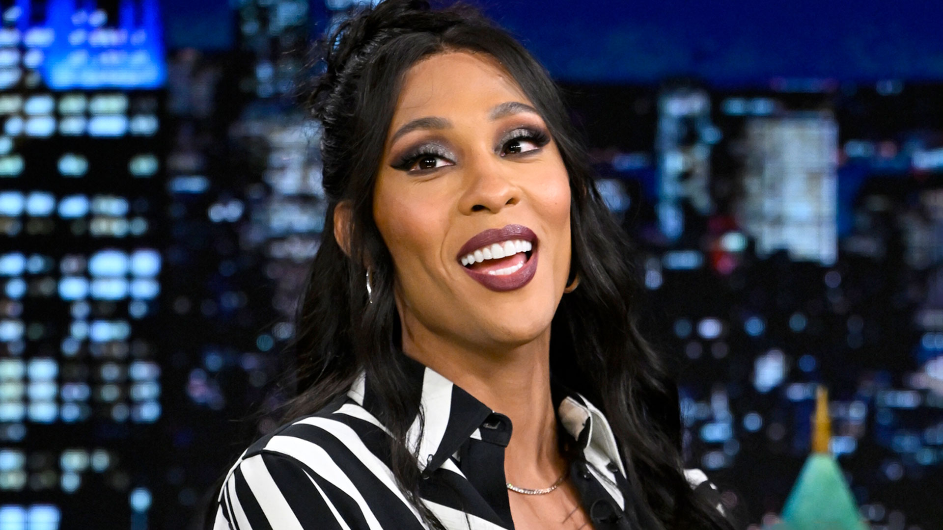 Watch The Tonight Show Starring Jimmy Fallon Highlight: Michaela Jaé