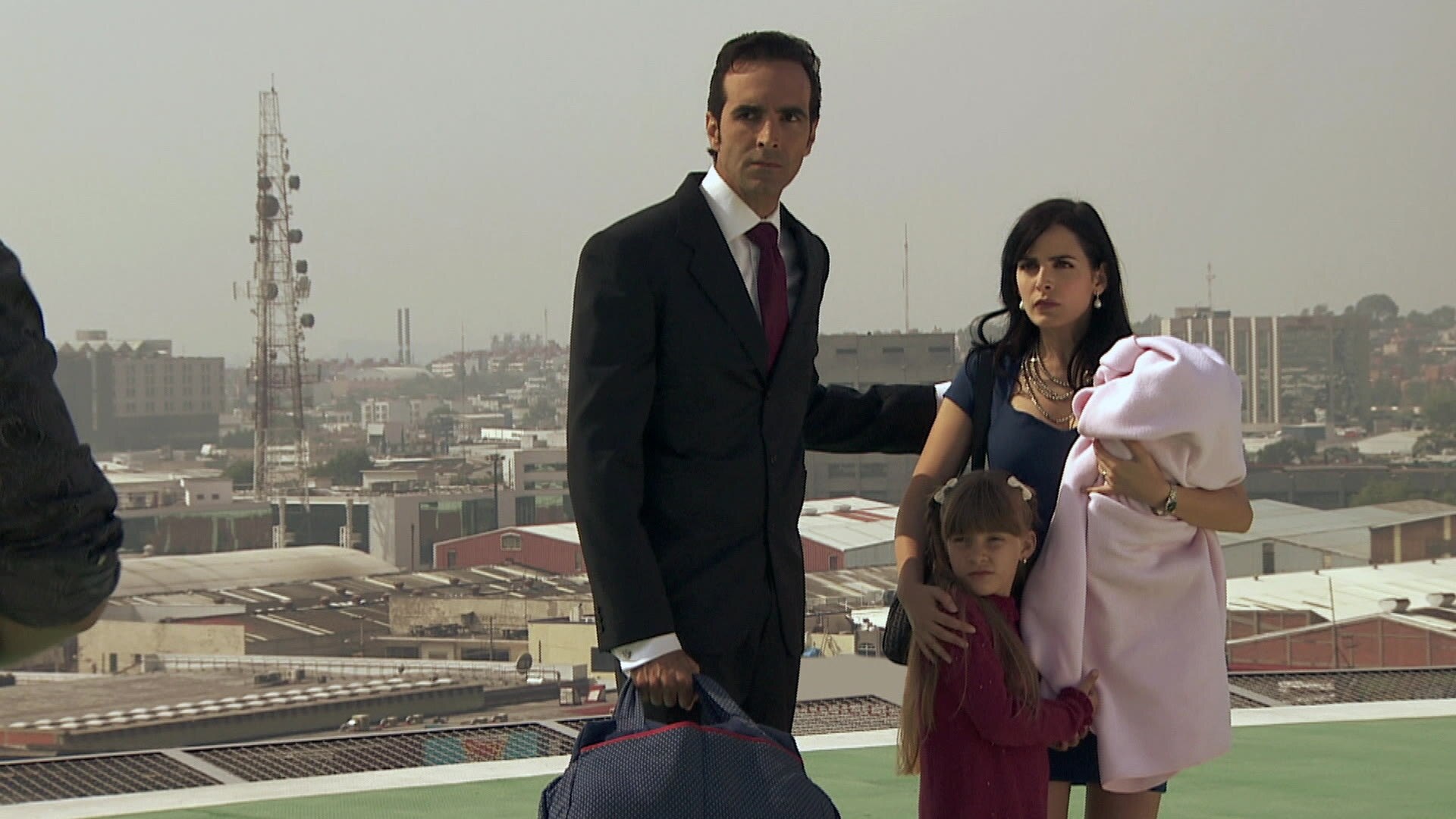 Watch El Señor de los Cielos Episode: Sin mí te mueres - NBC.com - El Señor De Los Cielos Season 1 Episode 1