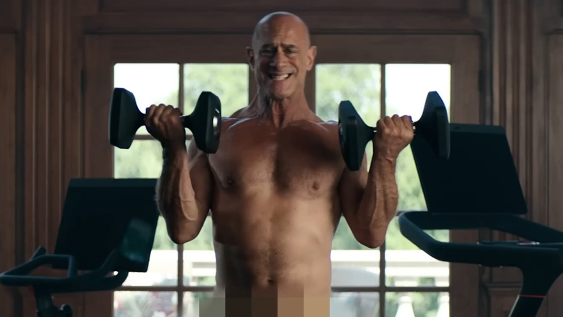 Watch Access Hollywood Highlight Christopher Meloni Strips Down To Work Out Nude In Eye Popping 