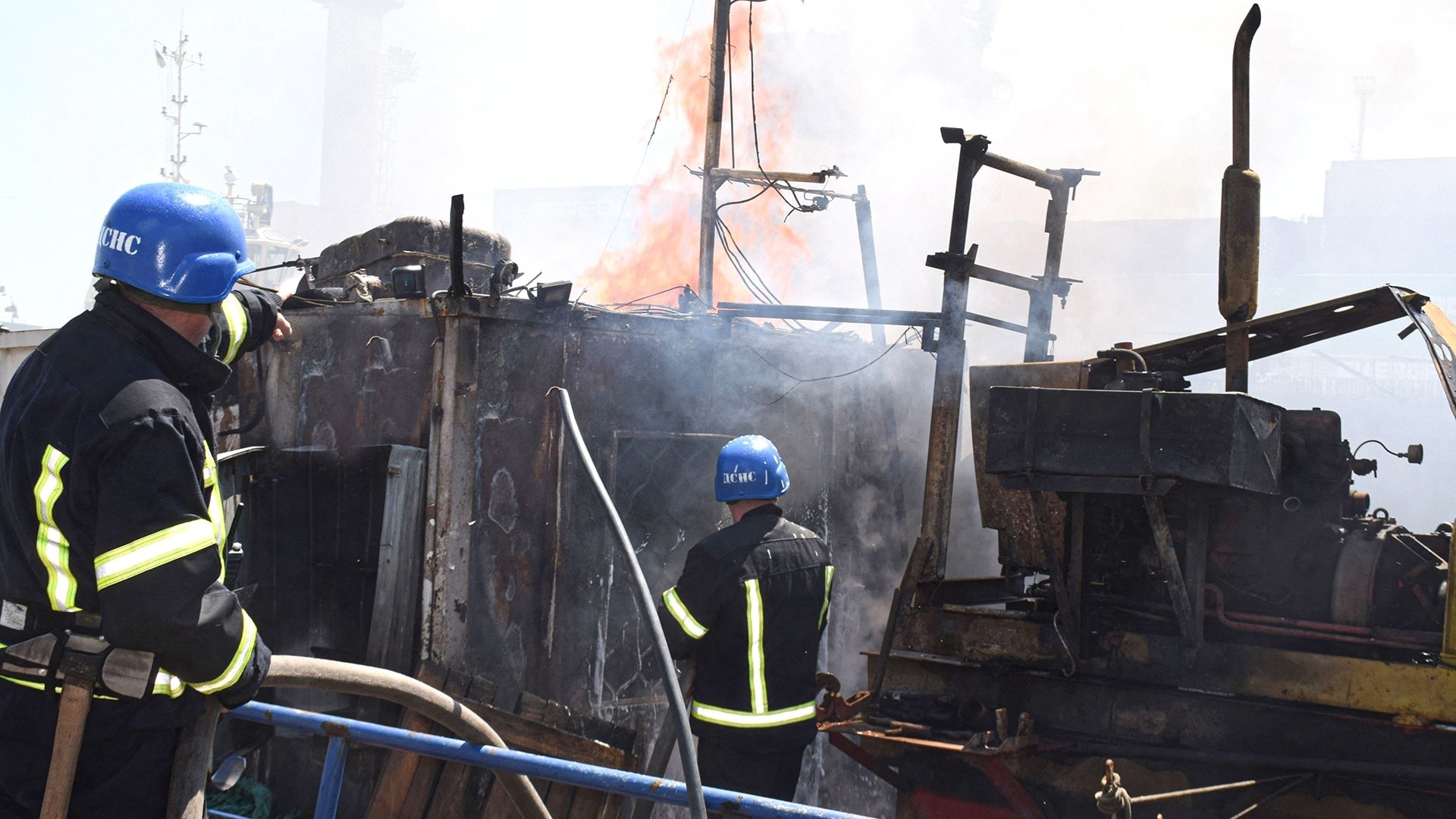 Watch TODAY Excerpt Russia strikes Odessa port less than a day after signing grain deal