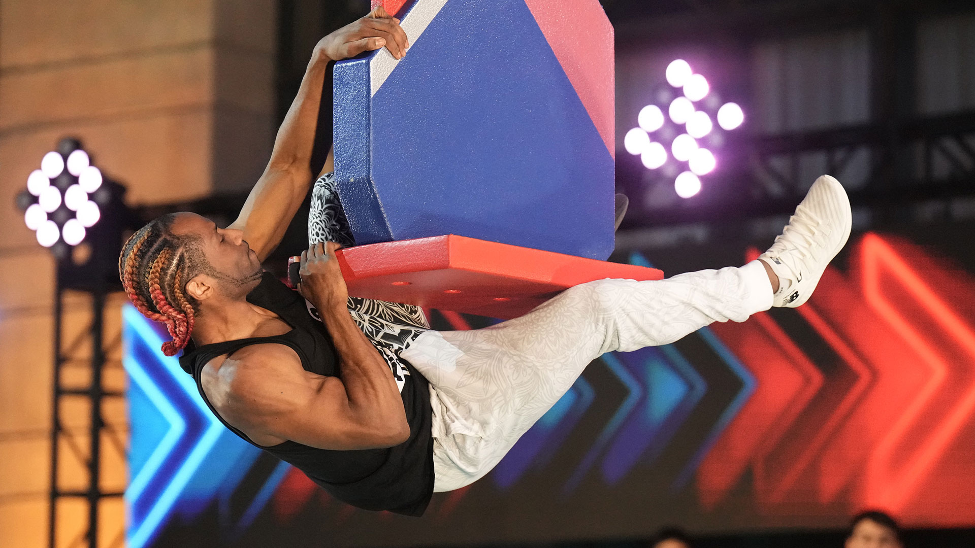 Watch American Ninja Warrior Episode Semifinals 2