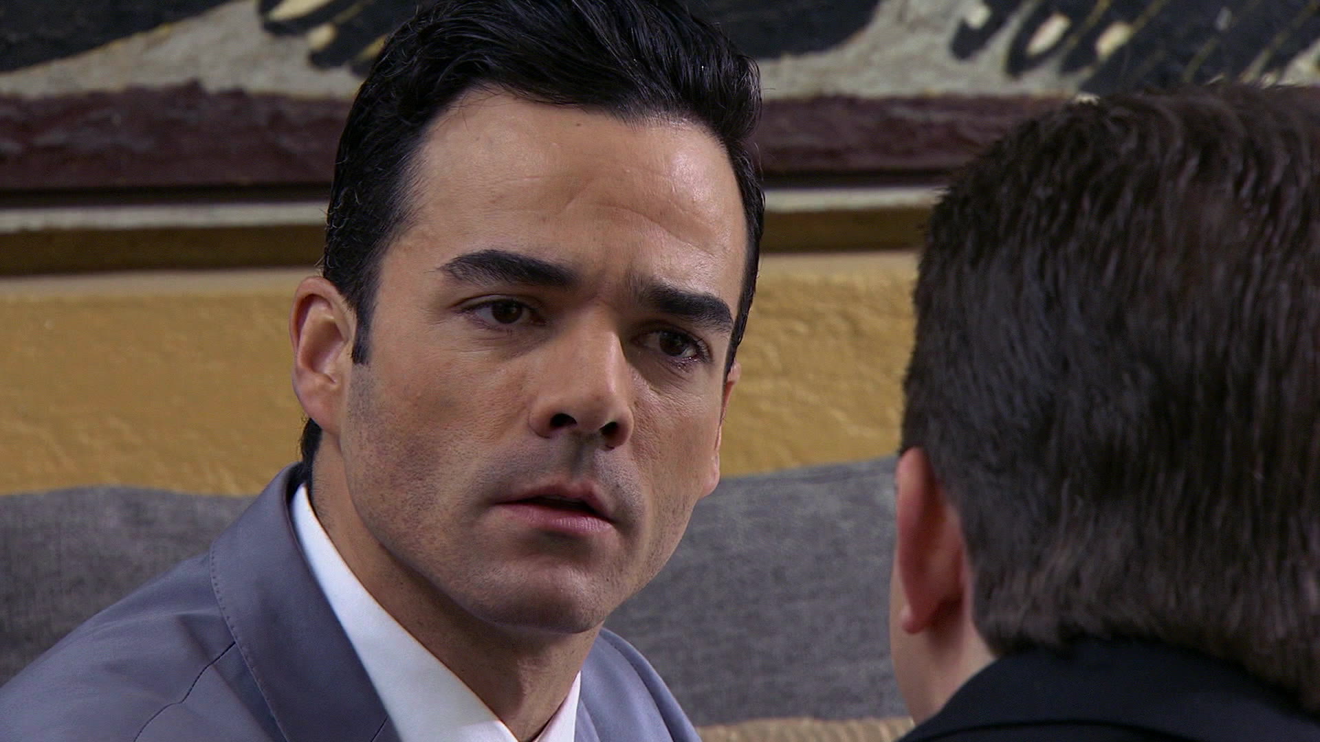 Watch El Señor de los Cielos Episode Un presidente