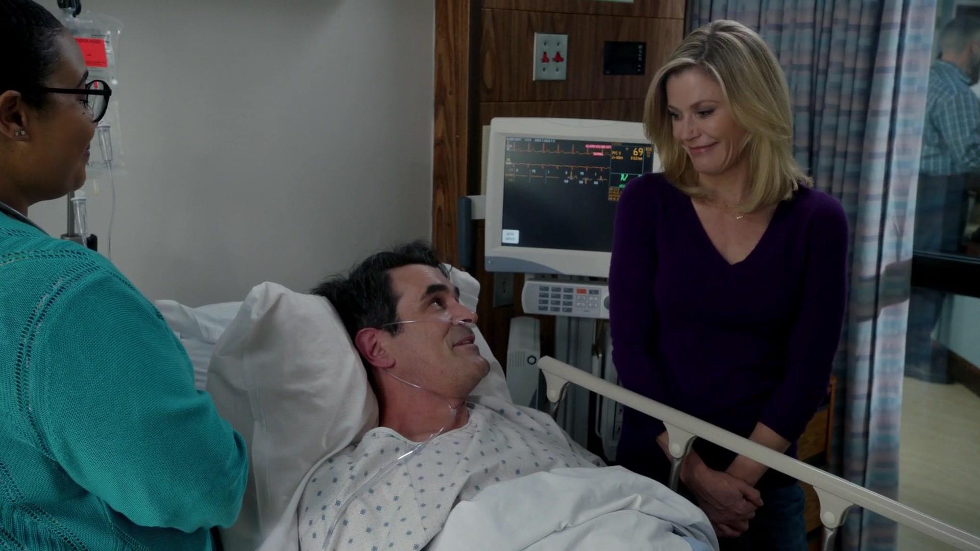 Watch Modern Family Episode Dear Beloved Family