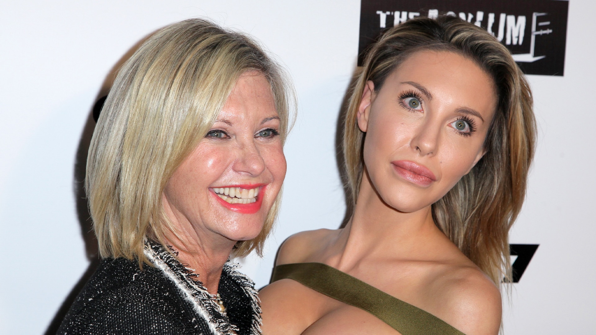 Watch Access Hollywood Highlight Olivia Newton Johns Daughter Chloe Lattanzi Shares Post About 3295