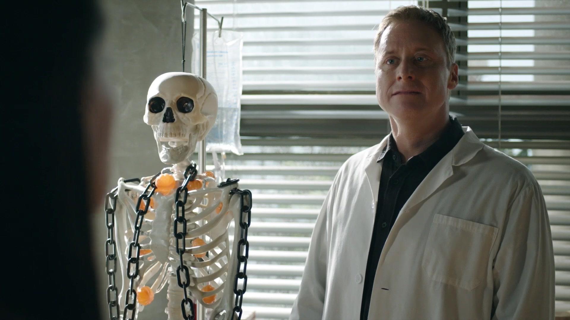 Watch Resident Alien Web Exclusive: Resident Alien Recap: Season 2