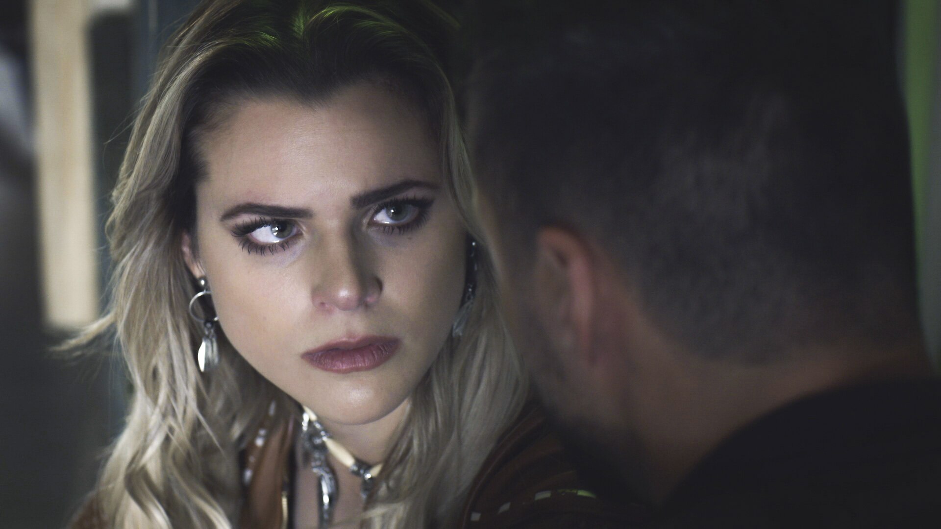 Watch El Señor de los Cielos Episode: Una fuerte lección - NBC.com