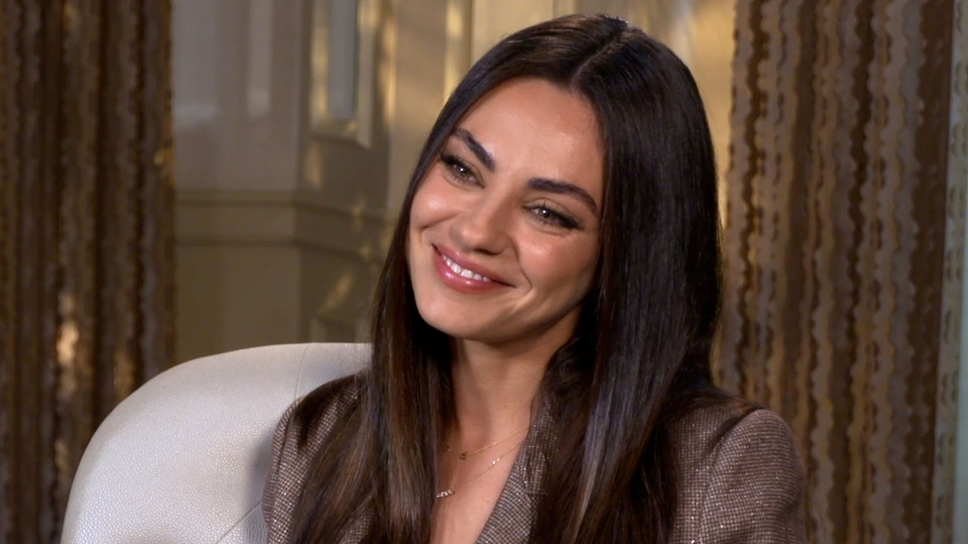 Watch Access Hollywood Highlight Mila Kunis Was More Nervous Filming That 90s Show With Ashton Kutcher Than Anything In Career Nbc Com