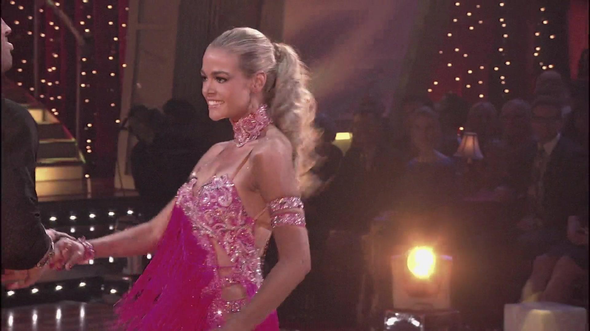 Watch Denise Richards It's Complicated Episode Dancing with Denise