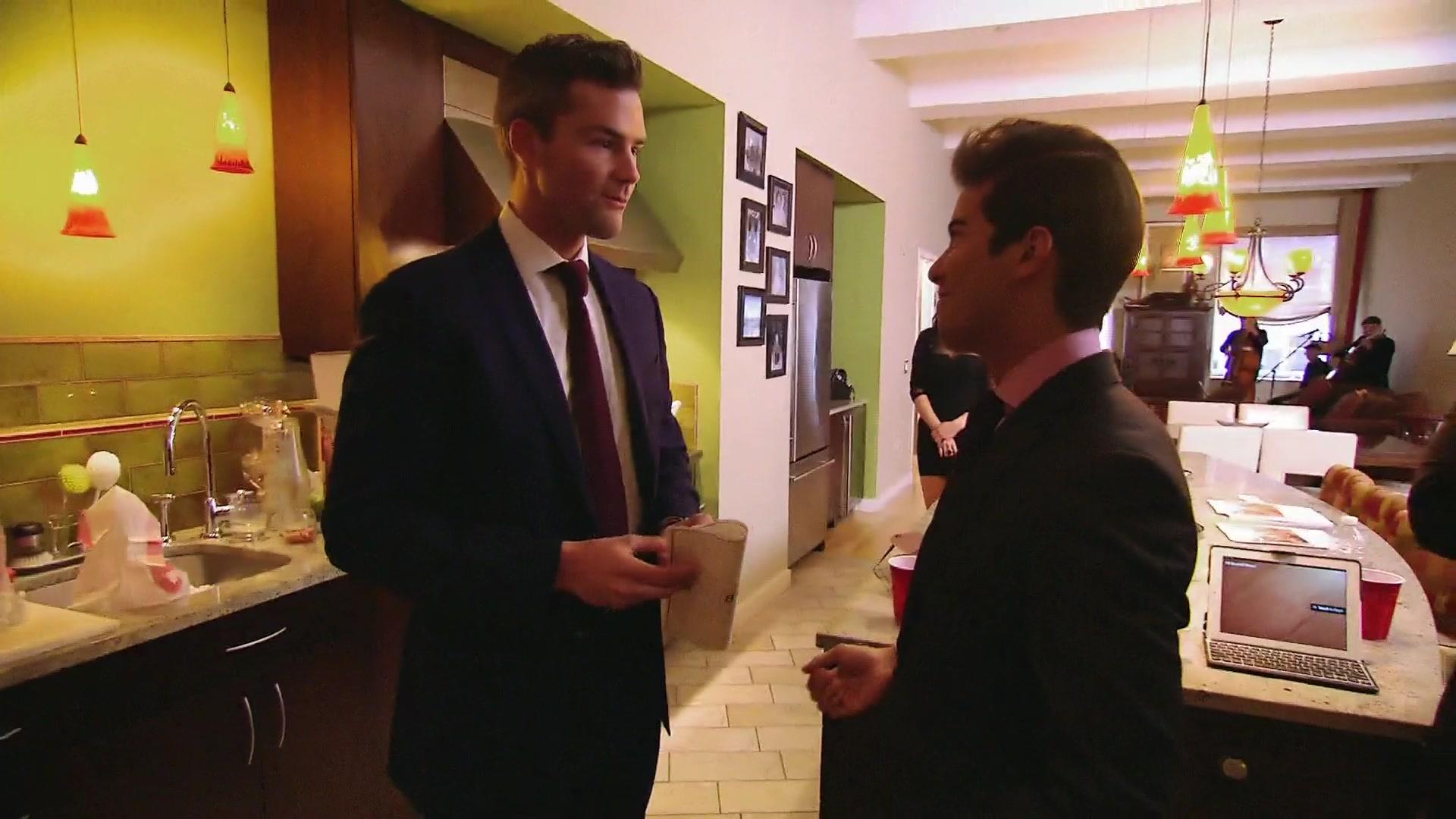Watch Ryan Serhant Meets with Marc Jacobs' Husband Char DeFrancesco