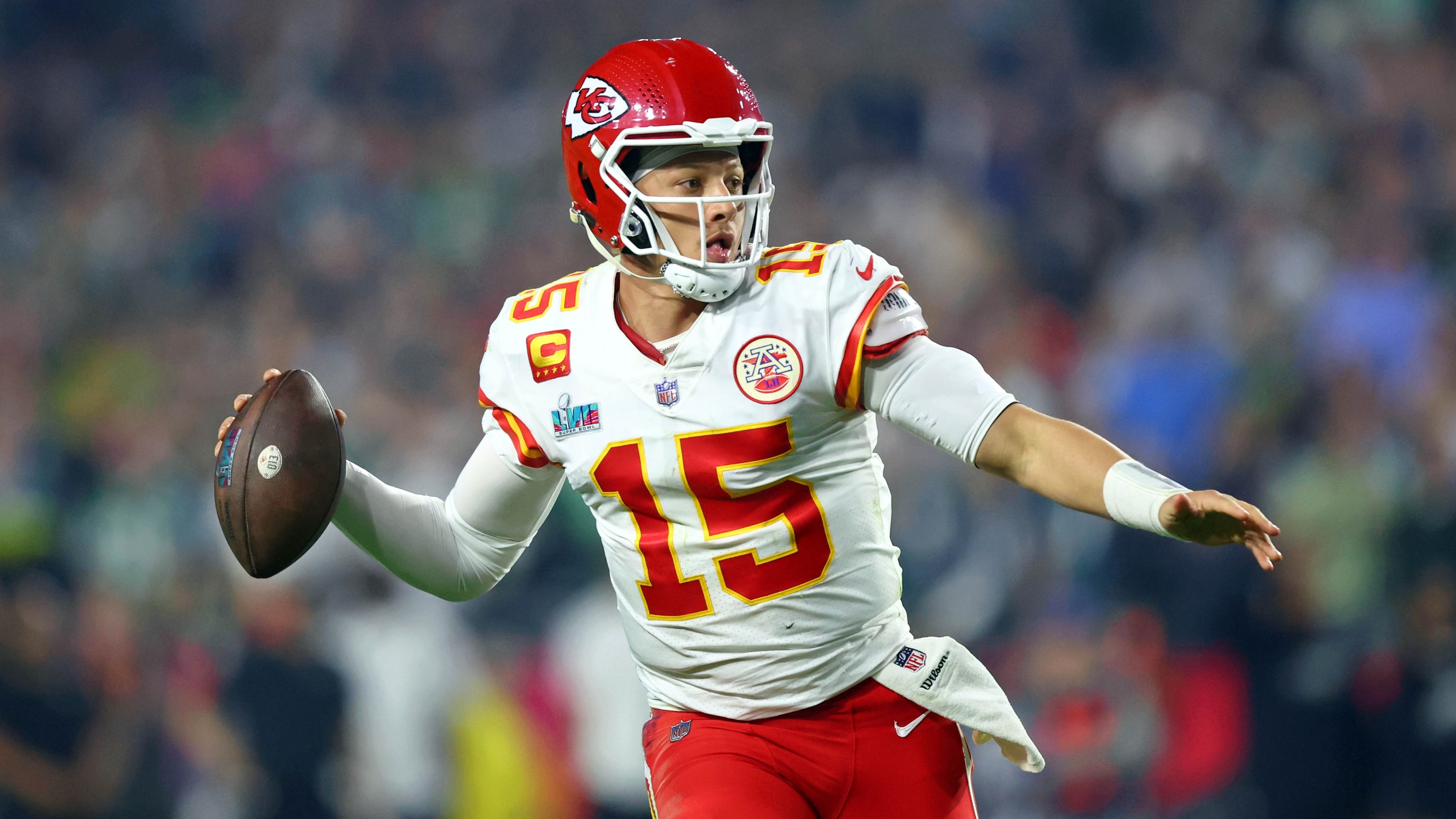 watch-football-morning-in-america-clip-mahomes-masterful-on-gimpy