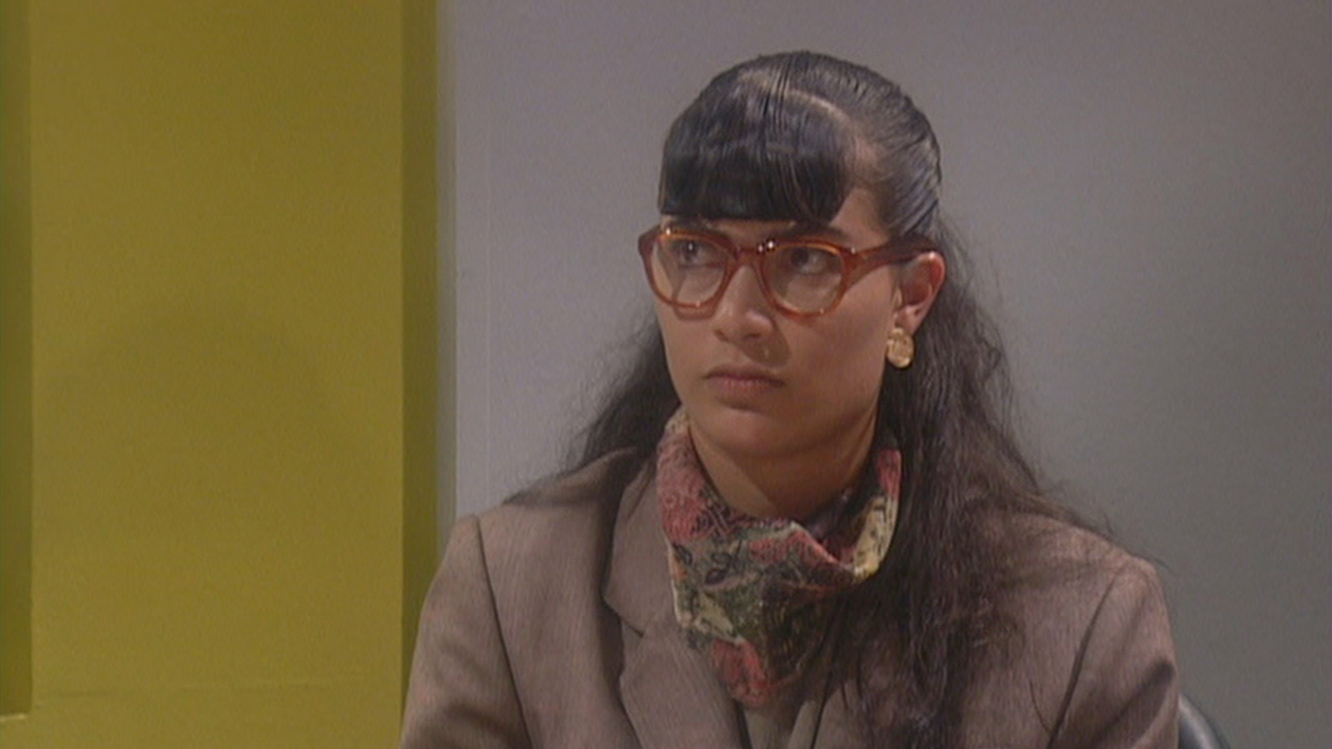 Watch Yo Soy Betty, La Fea Episode: La voz de la fortuna - NBC.com - Where Can I Watch Yo Soy Betty La Fea