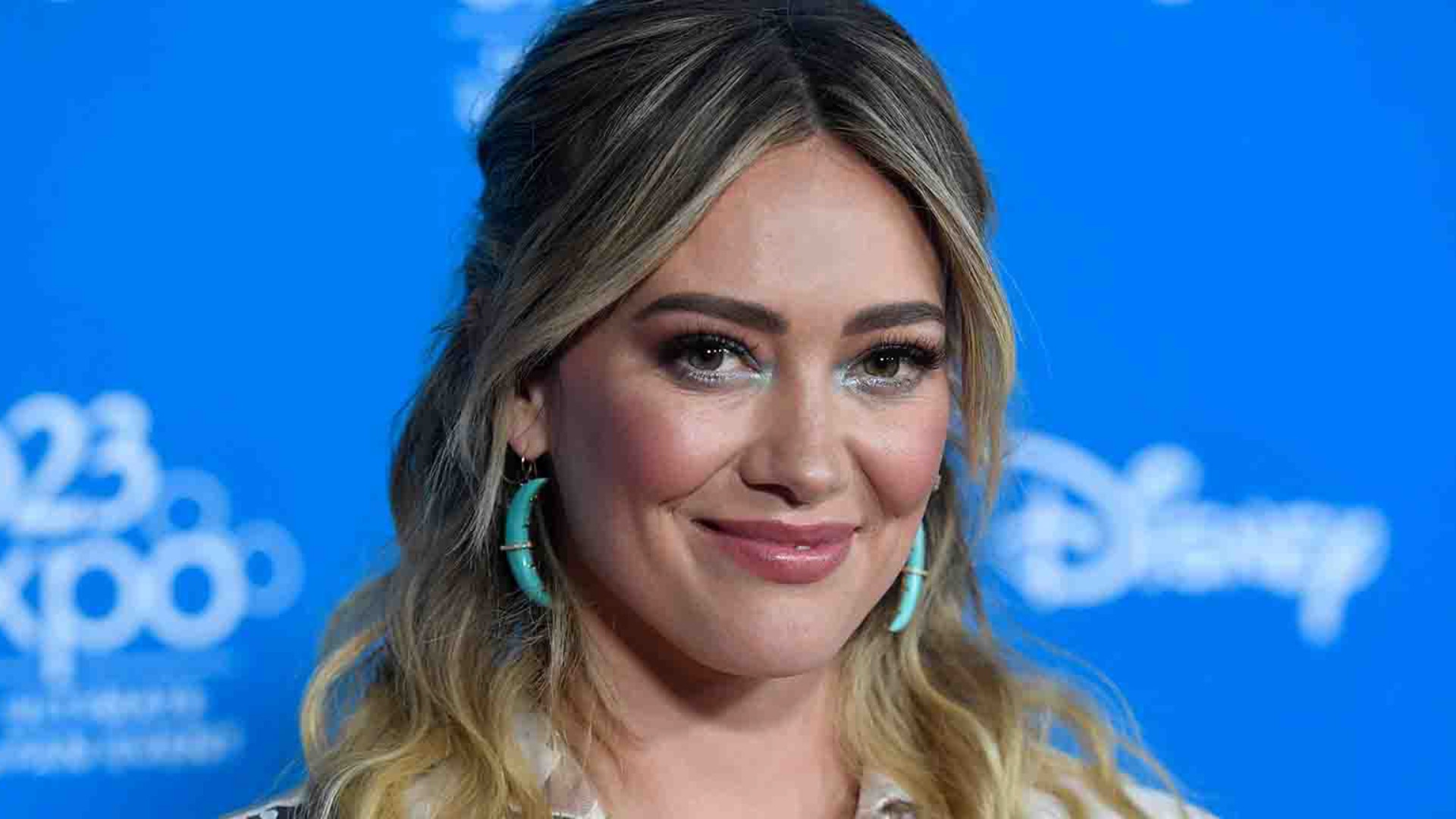 Watch Access Hollywood Highlight Hilary Duff Says Canceled Lizzie Mcguire Reboot Is A Big 