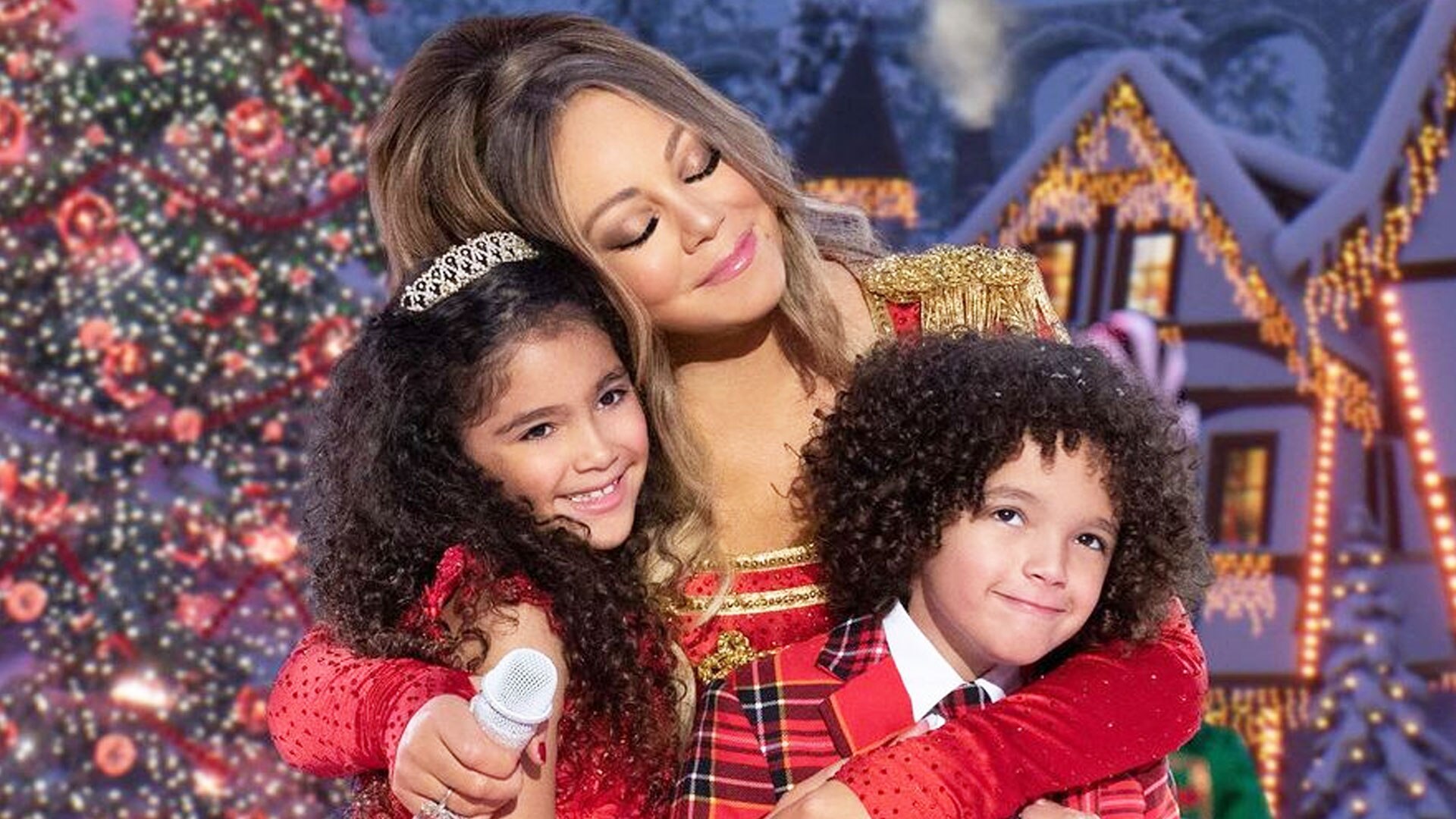 Watch Access Hollywood Highlight Mariah Carey & Daughter Monroe Spread(01)