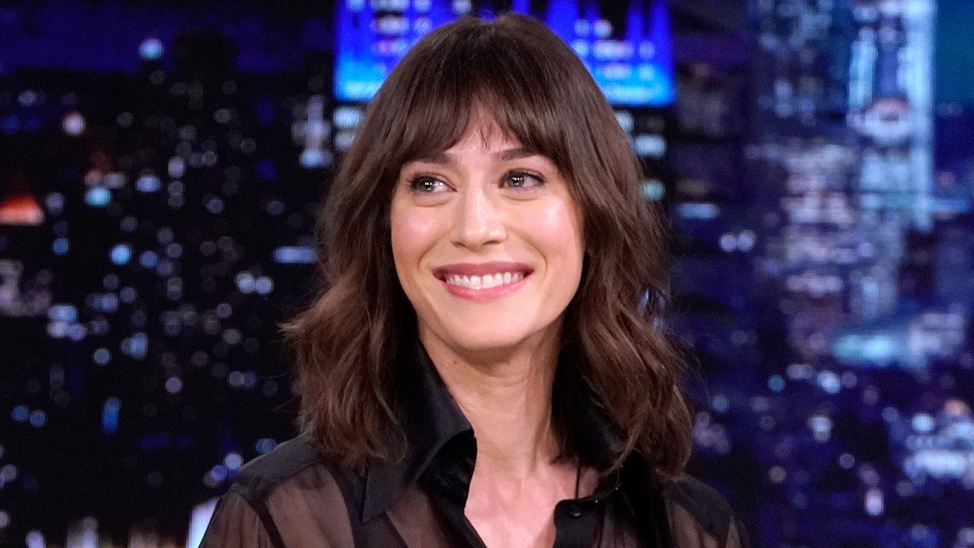 Watch The Tonight Show Starring Jimmy Fallon Highlight Lizzy Caplan Breaks Down How Filming