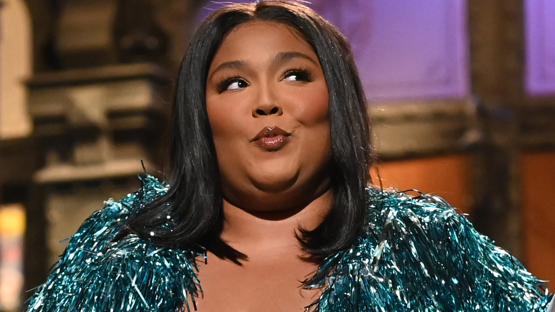 Watch Saturday Night Live Highlight Lizzo Monologue NBC Com