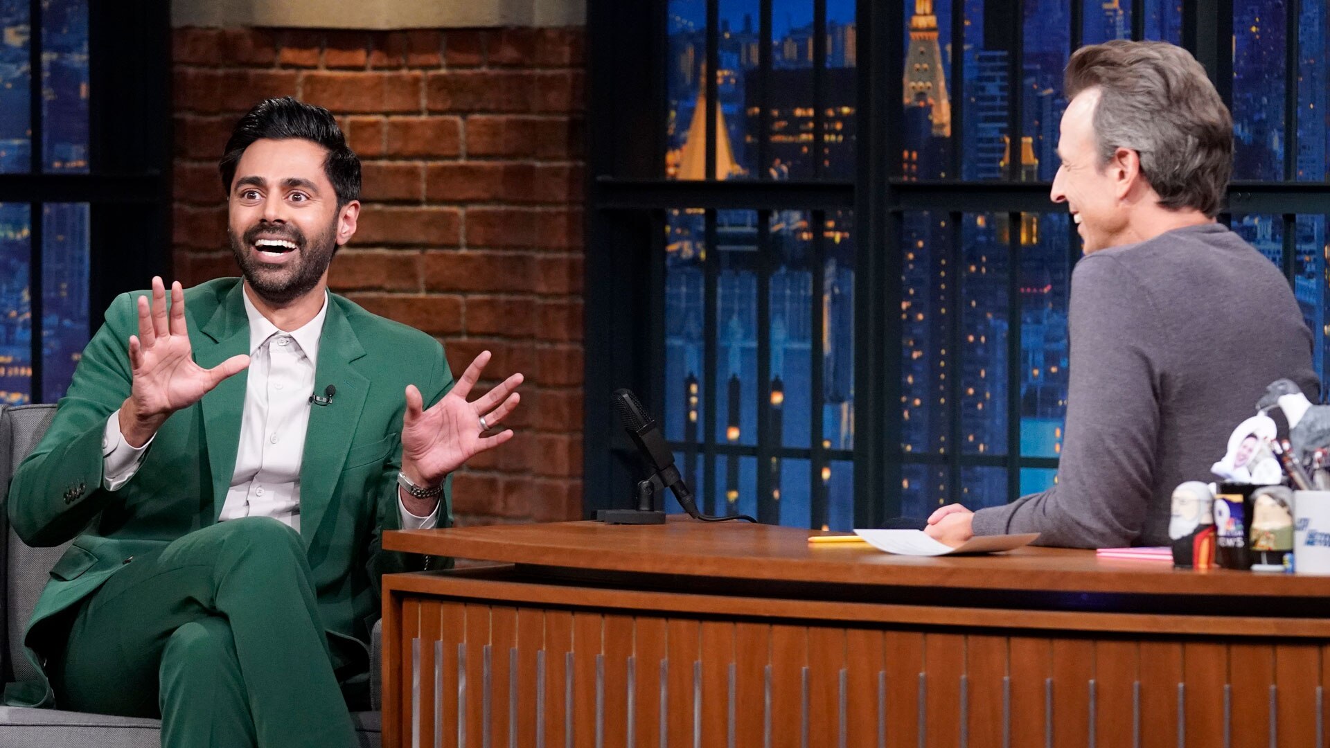 Watch Late Night With Seth Meyers Episode Hasan Minhaj Tony Hale 