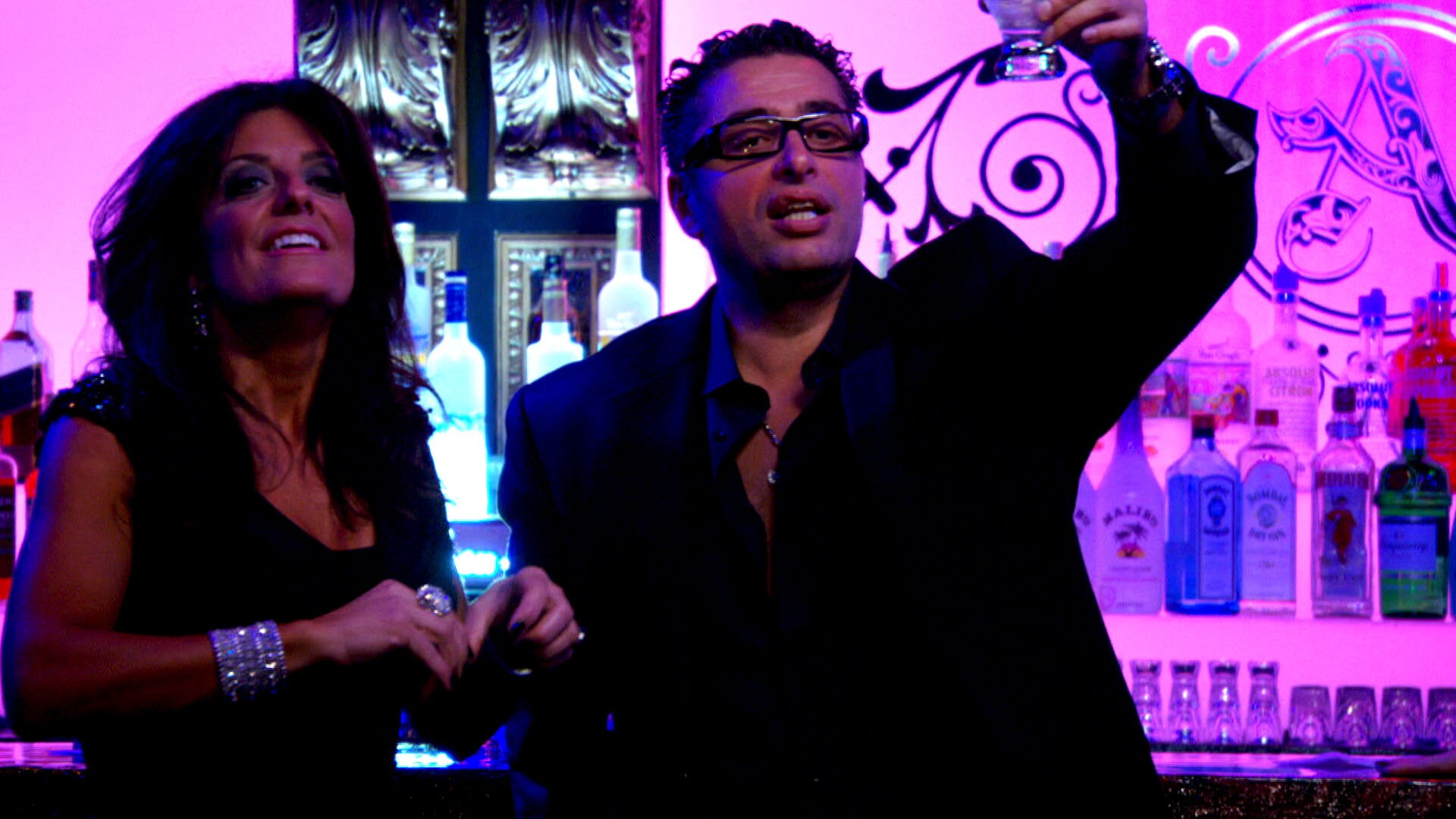 Watch The Real Housewives of New Jersey Episode Black As Ink