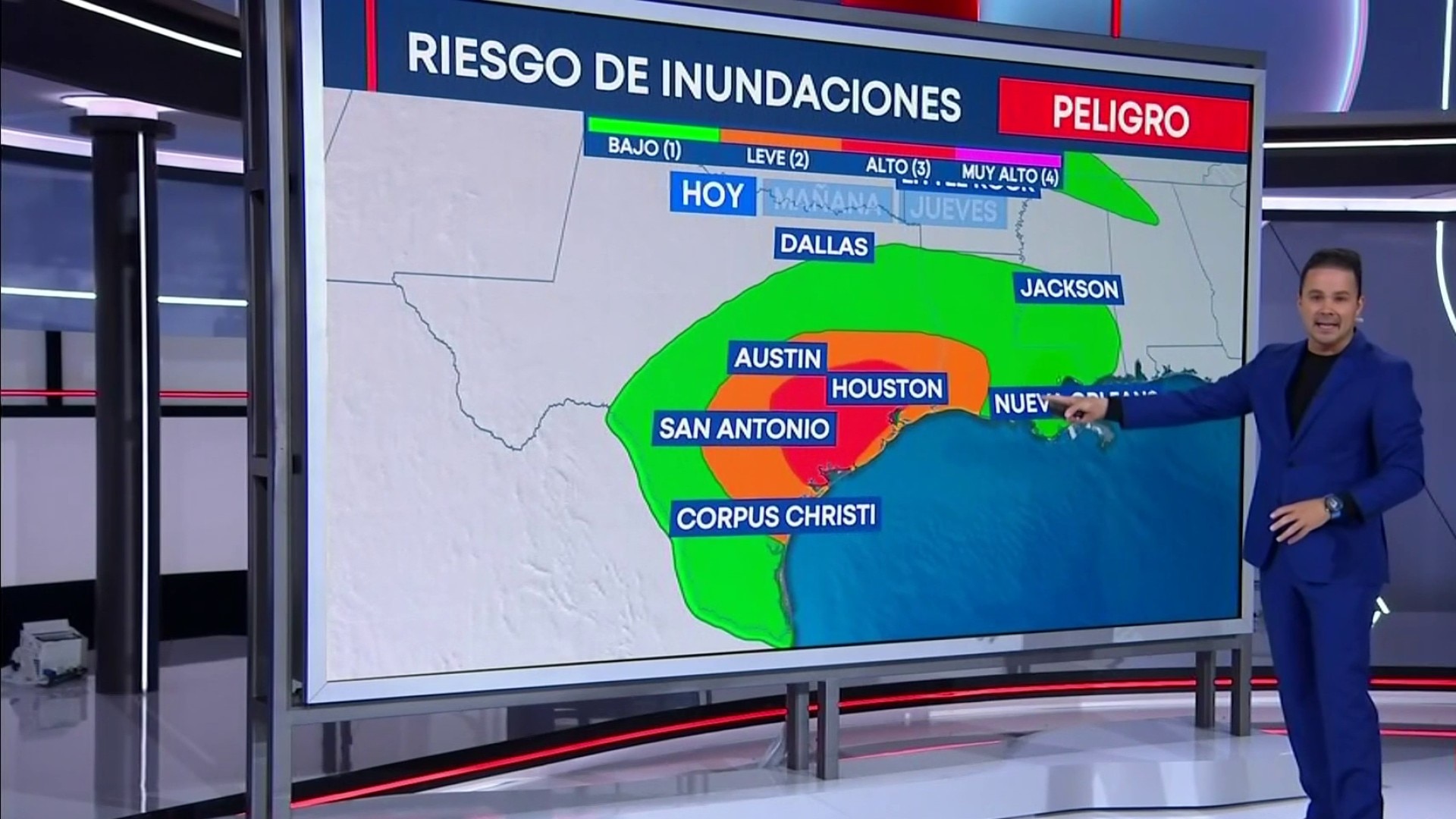 Watch Noticias Telemundo En La Noche Highlight Las Lluvias Y Las Inundaciones Pueden Ser 7572