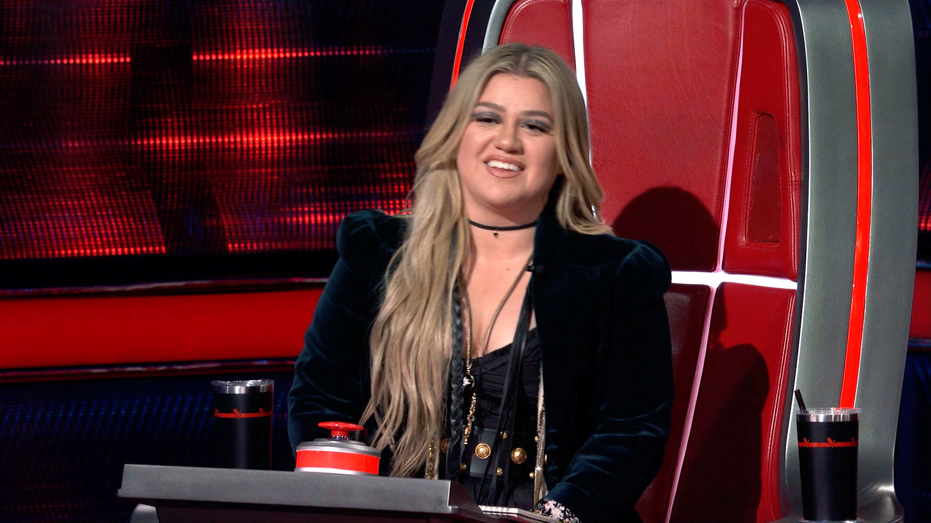 Watch The Voice Web Exclusive Breaking Down Kelly Clarkson’s Battles