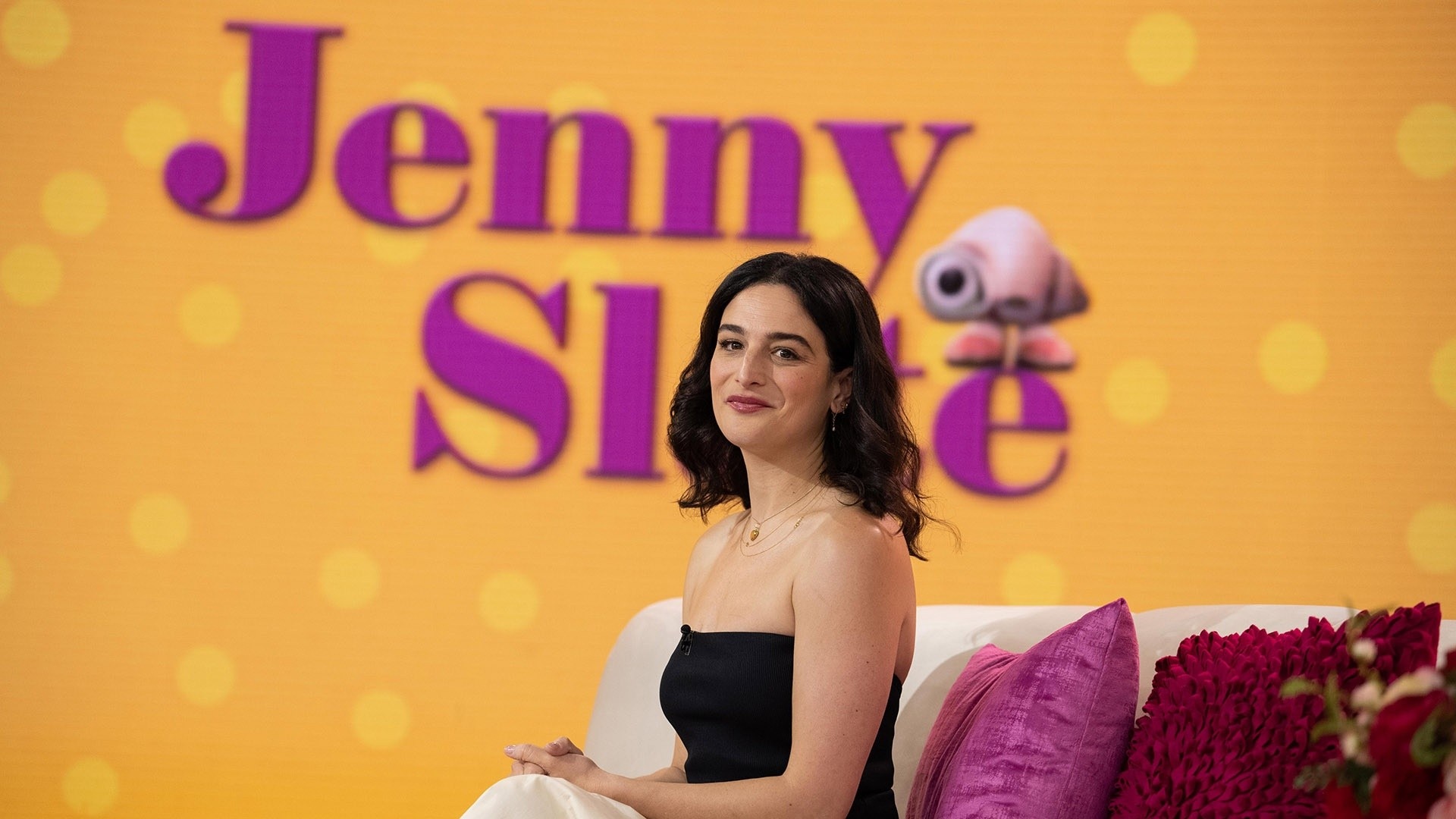 Watch TODAY Excerpt: Jenny Slate recounts hilarious SAG Awards mishap