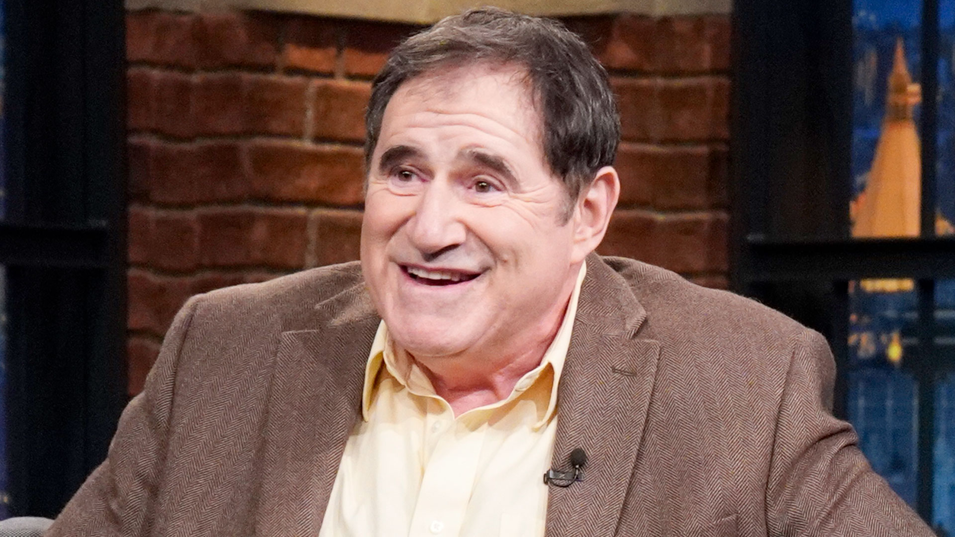 Watch Late Night With Seth Meyers Highlight Richard Kind Got Mistaken For Someone Who Ran An 