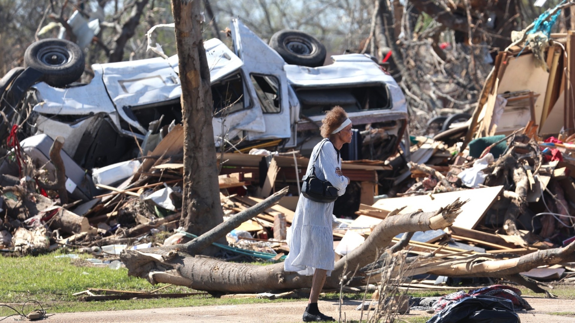 Watch Noticias Telemundo Highlight Los Devastadores Tornados Que Azotaron El Sur De Ee Uu