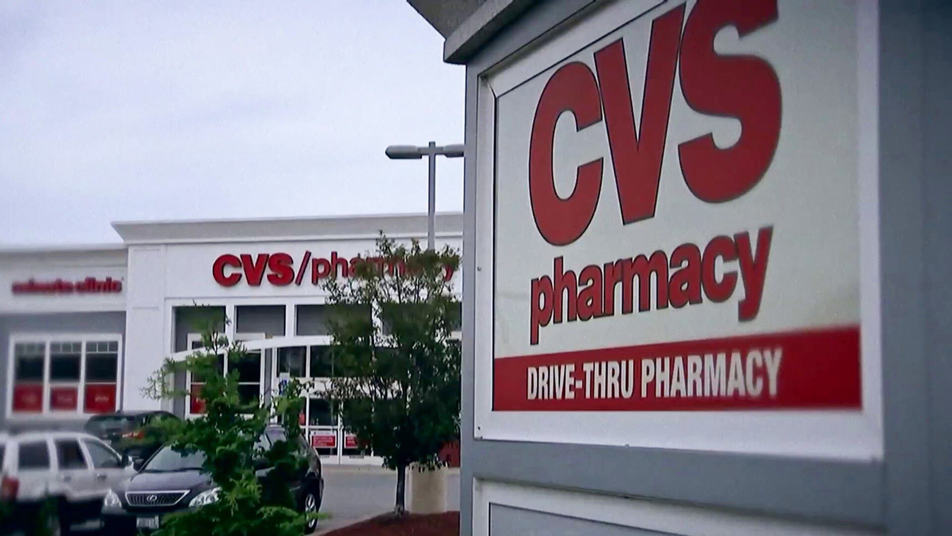 Watch TODAY Excerpt CVS, Walmart to cut pharmacy hours due to staffing