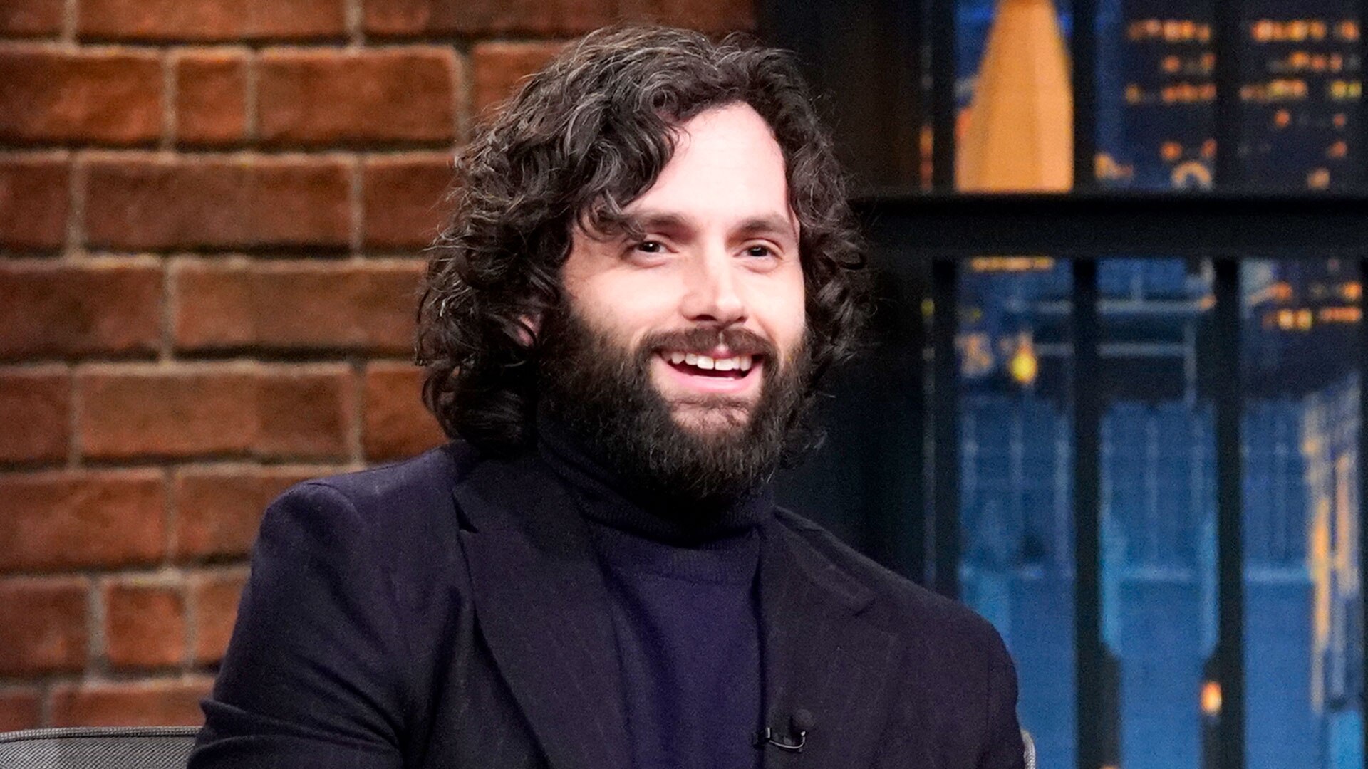 Watch Late Night With Seth Meyers Highlight Penn Badgley Got Nauseous From Yous Gory Set 7272