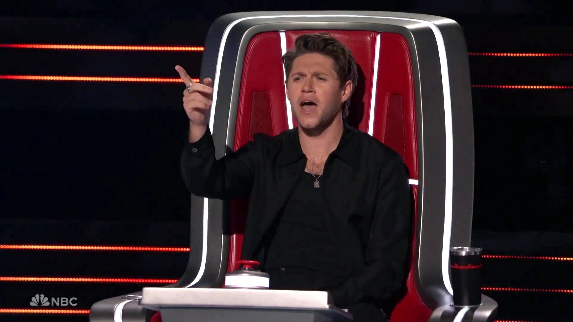 Watch TODAY Excerpt Niall Horan turns ‘The Voice’ chairs back around