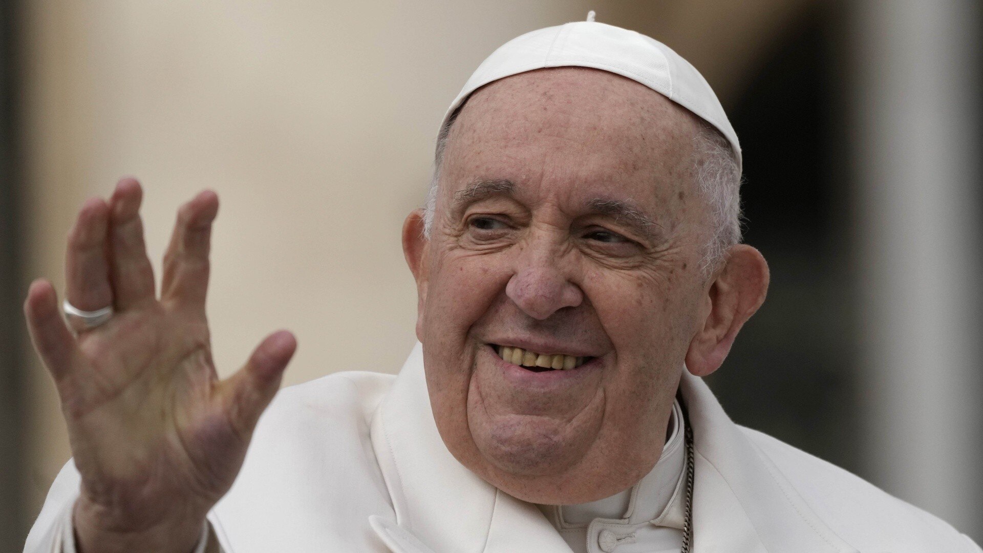 Watch TODAY Excerpt Pope Francis sees improvement in health amid